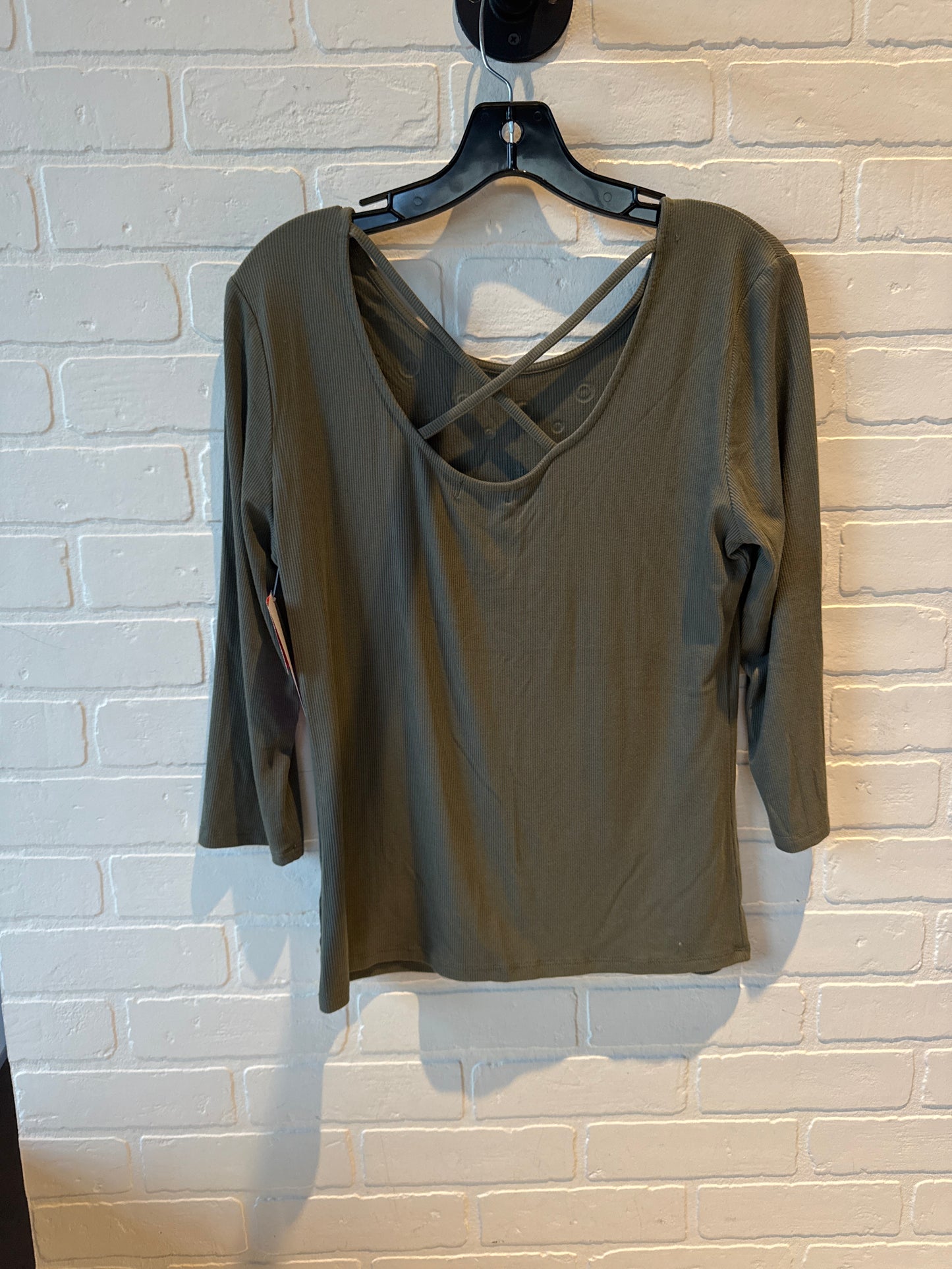 Top 3/4 Sleeve Basic By Bebe In Gold & Green, Size: L