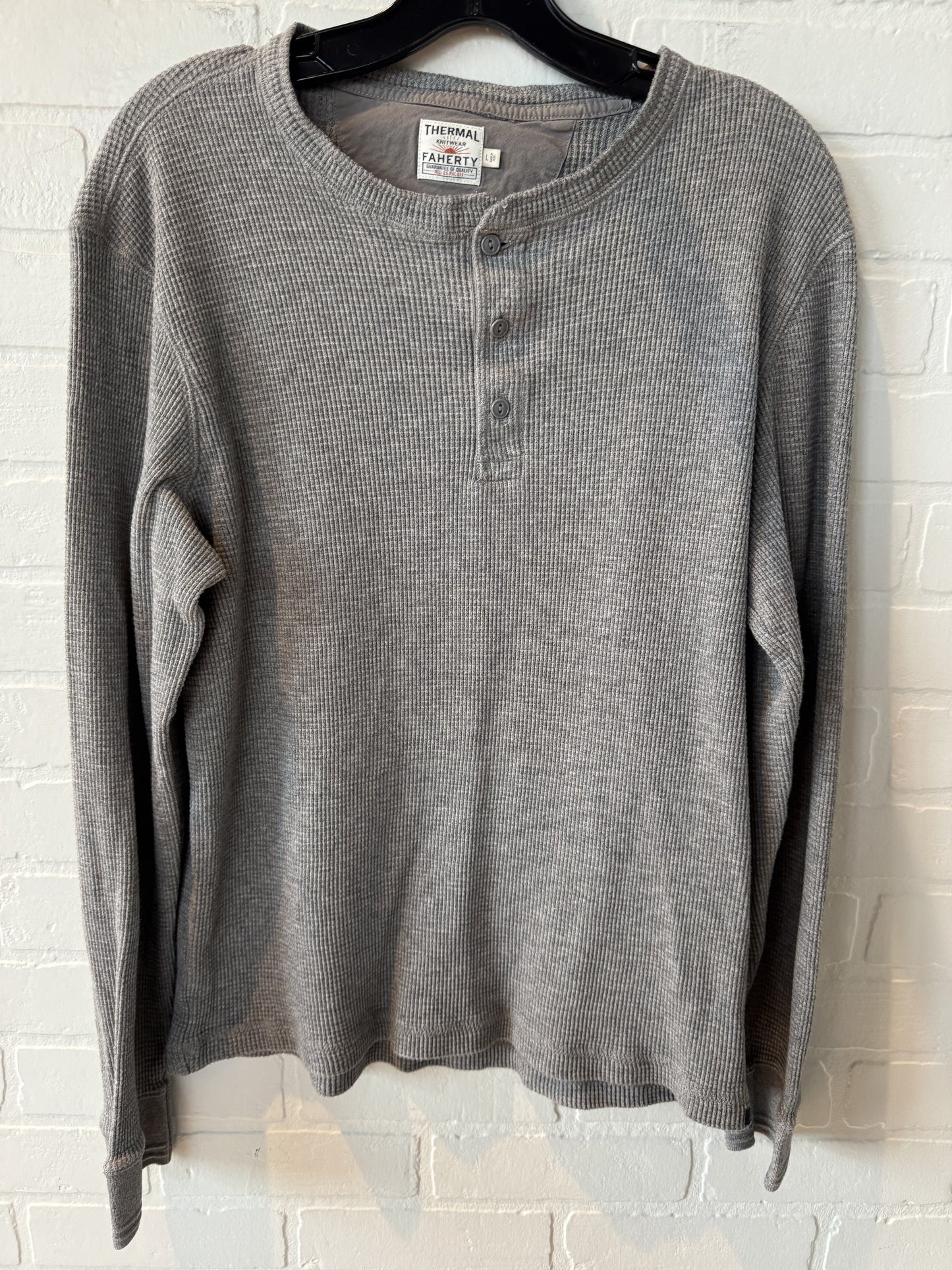 Top Long Sleeve By Faherty Size: L