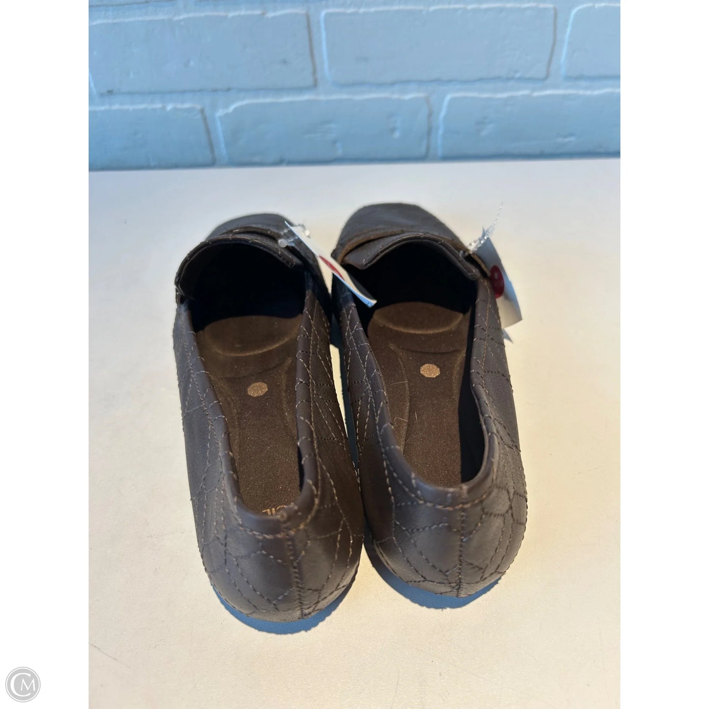 Shoes Flats By Louise Et Cie In Brown, Size: 8