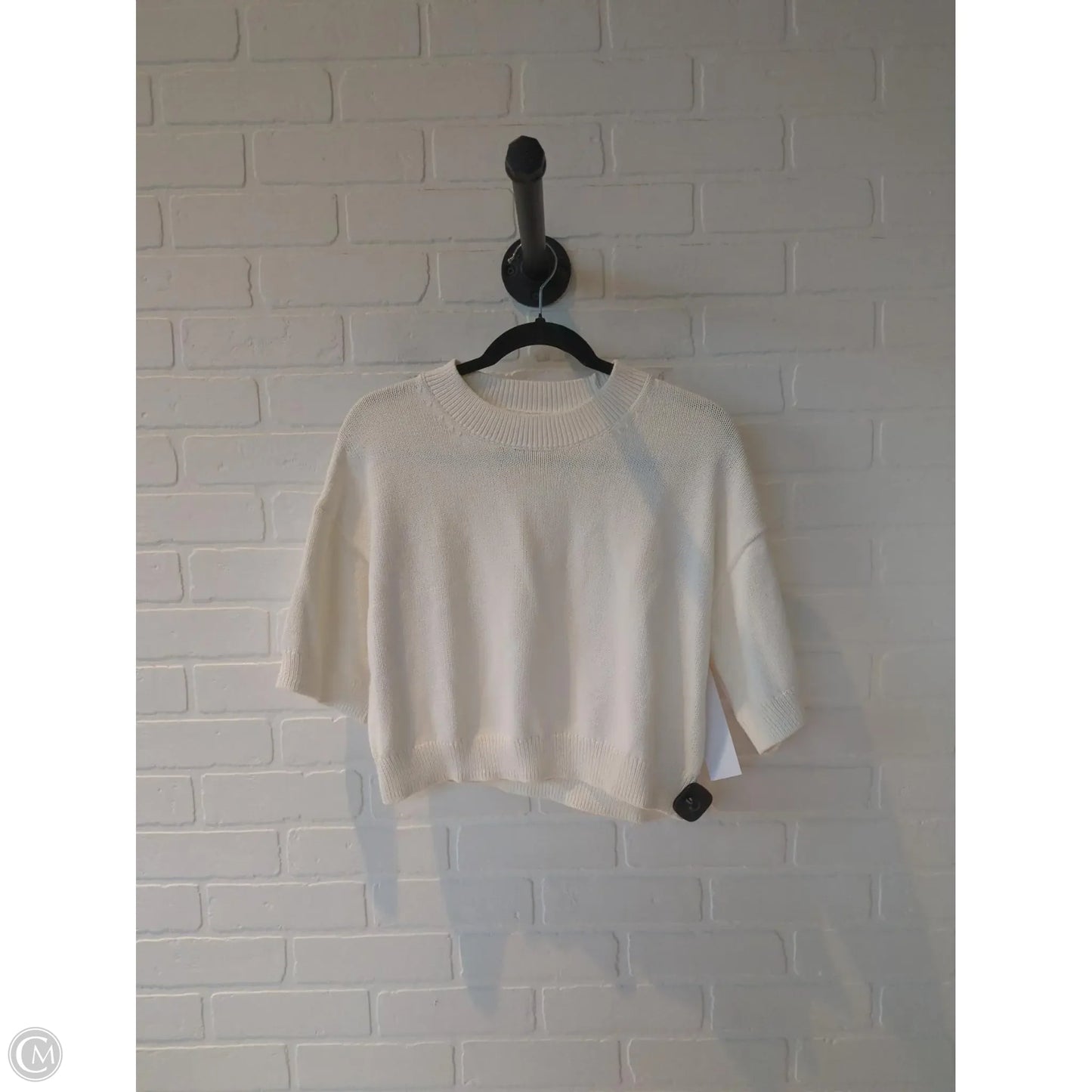 Sweater Short Sleeve By Banana Republic In Cream, Size: M