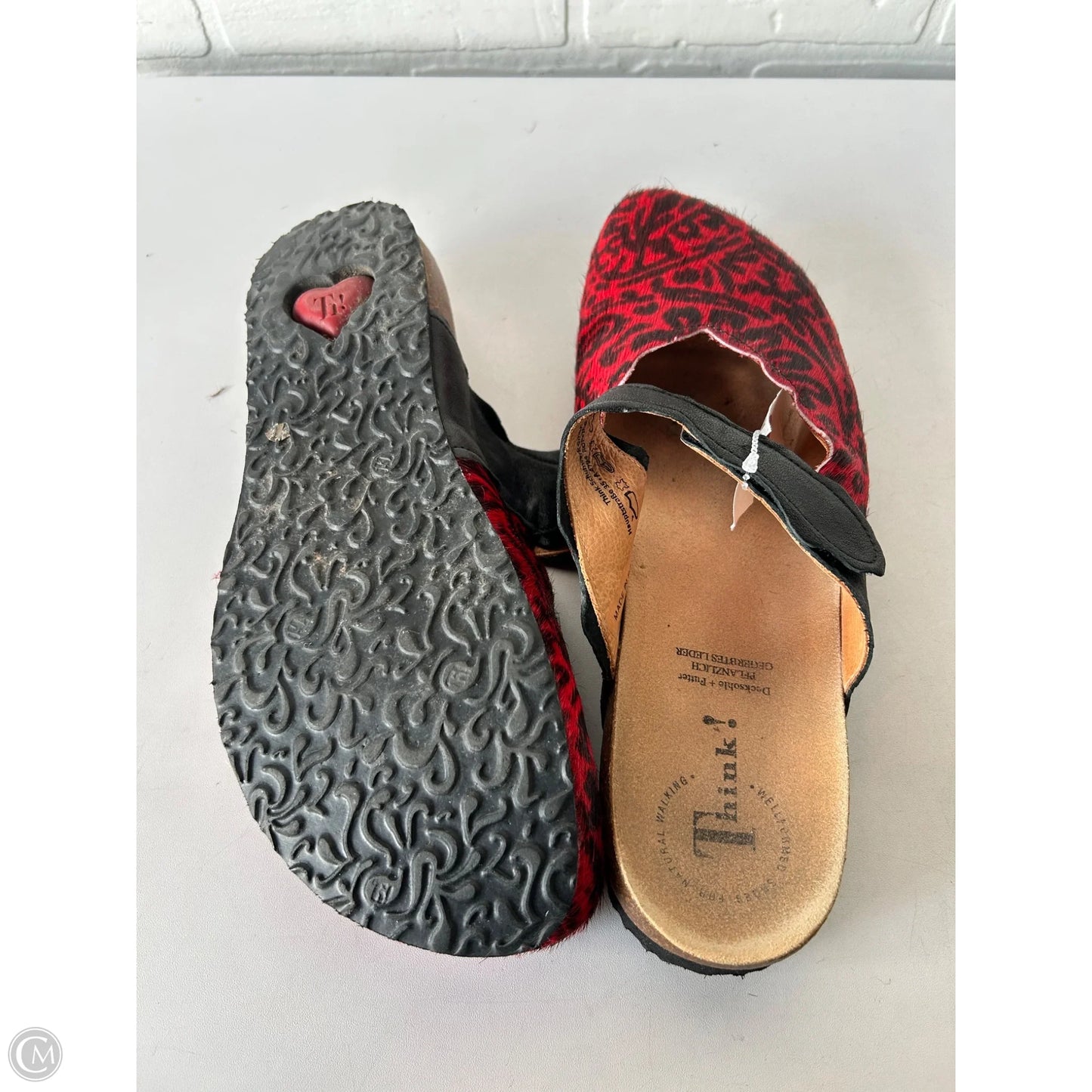 Shoes Flats By Think In Black & Red, Size: 10.5
