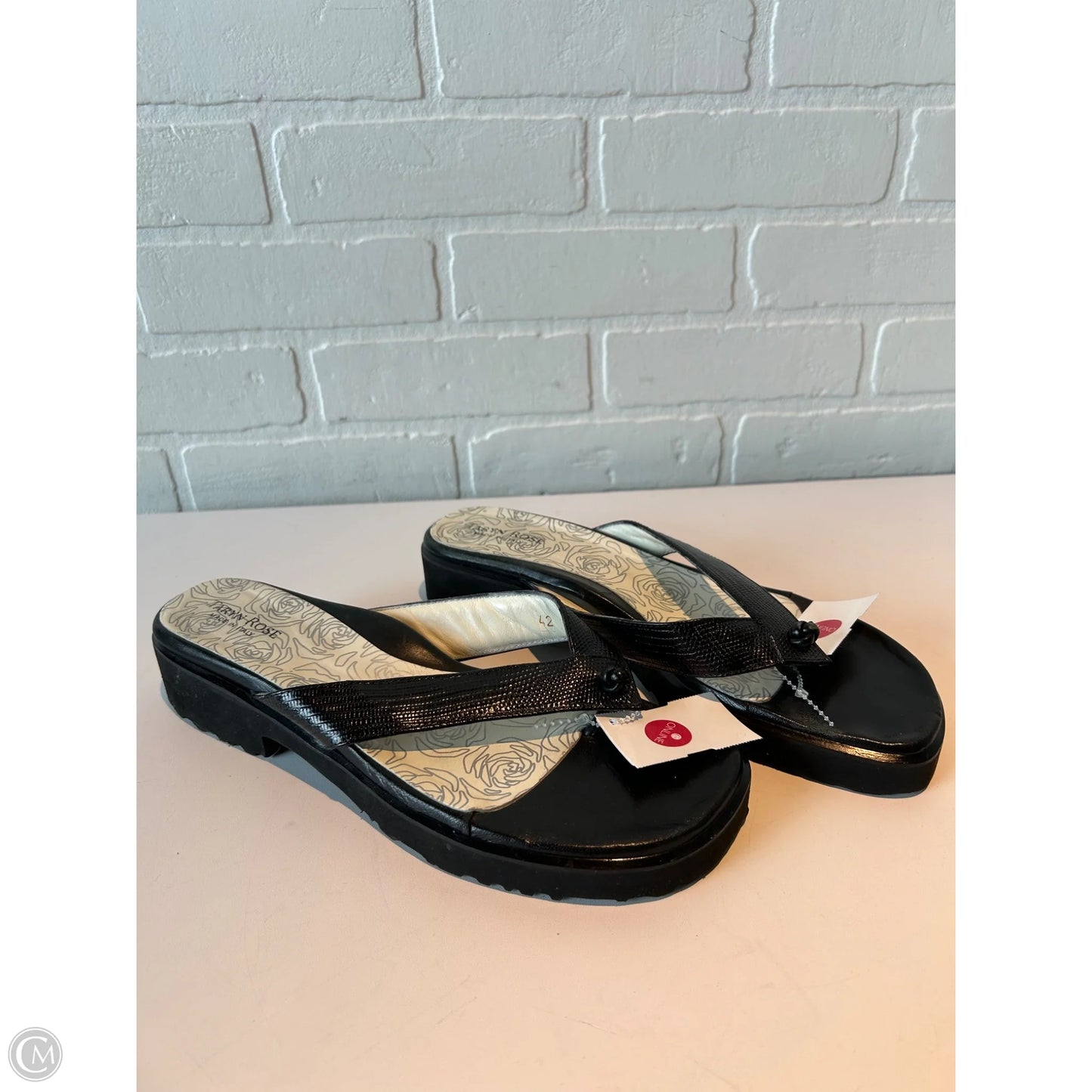 Sandals Flip Flops By Taryn Rose In Black, Size: 11