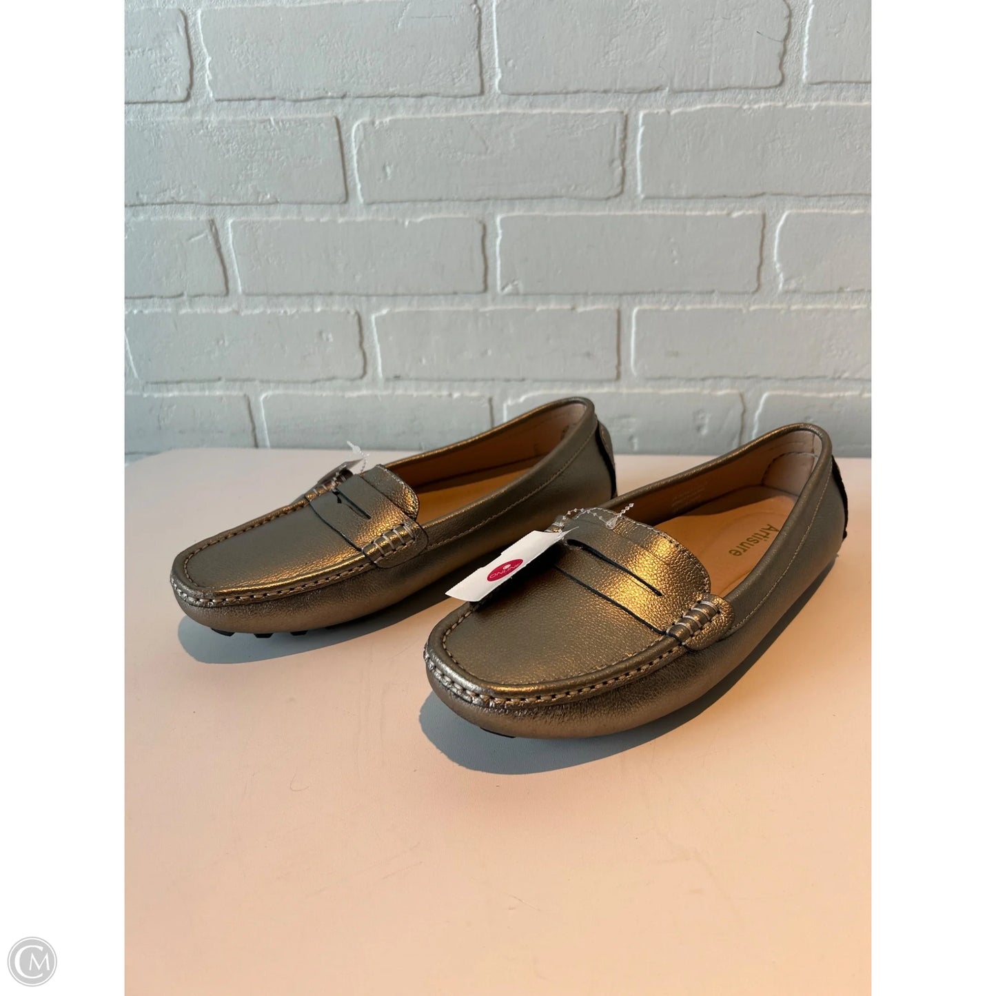 Shoes Flats By ARTISURE In Gold, Size: 10