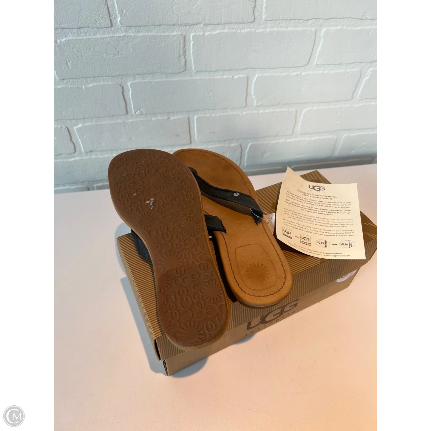 Sandals Designer By Ugg In Black & Tan, Size: 7
