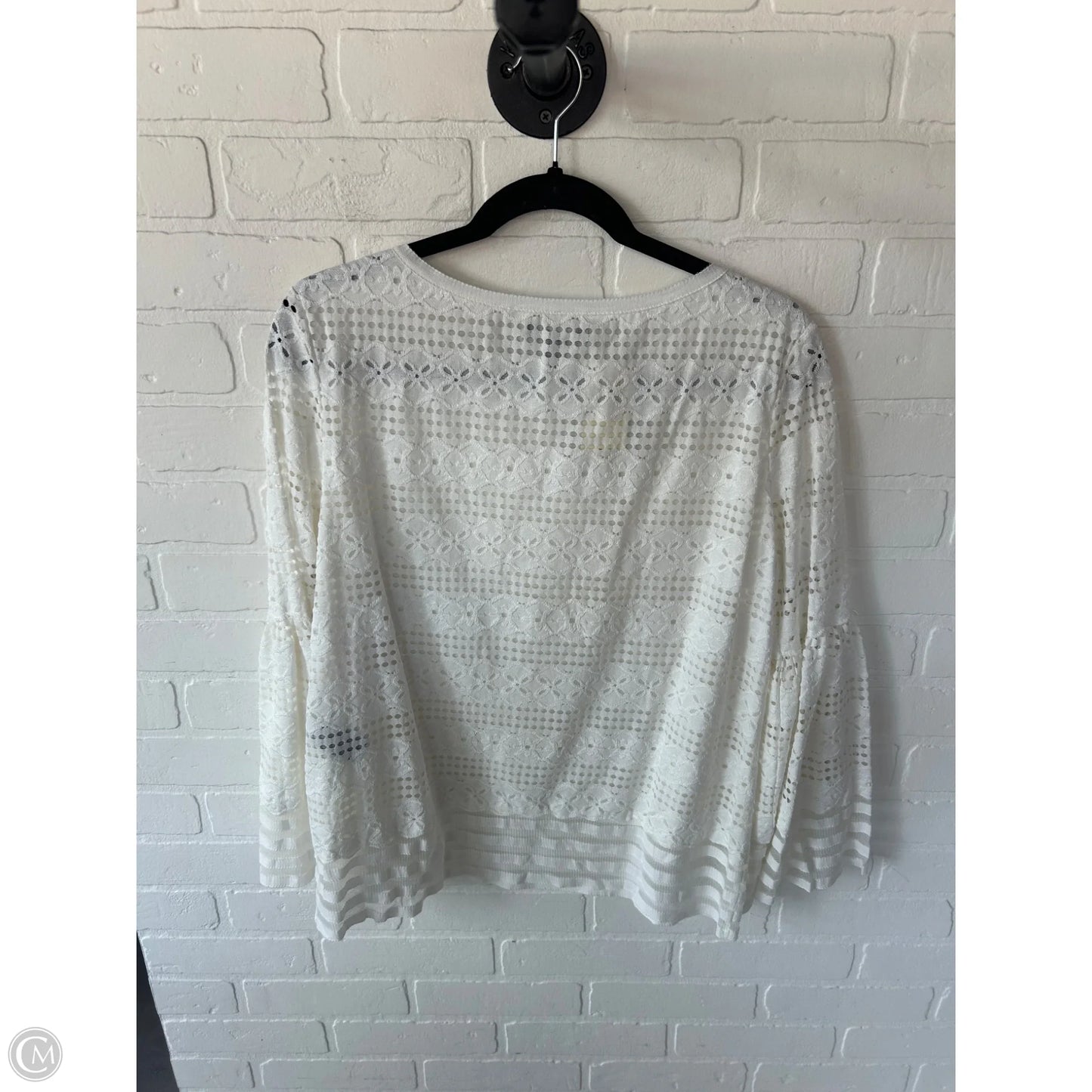 Top Long Sleeve By Max Edition In White, Size: S