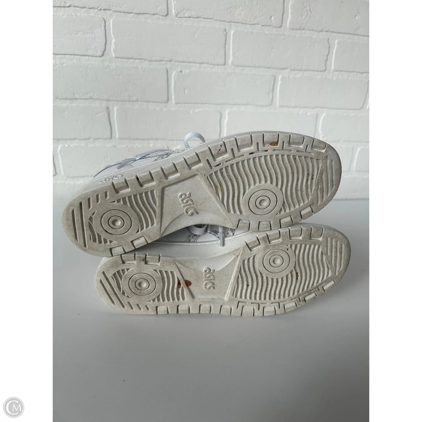 Shoes Athletic By Asics In Silver & White, Size: 7.5