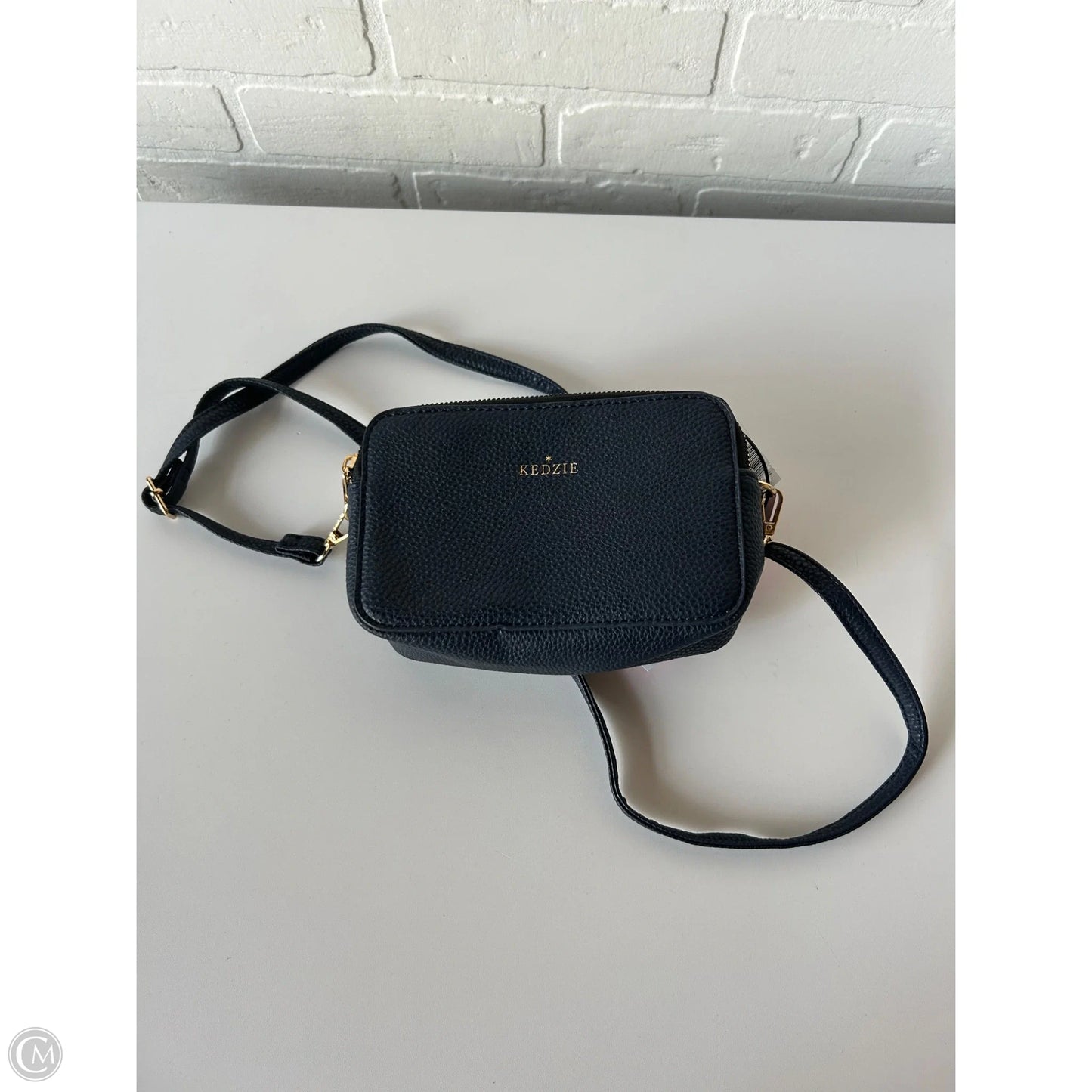 Crossbody By Clothes Mentor, Size: Small