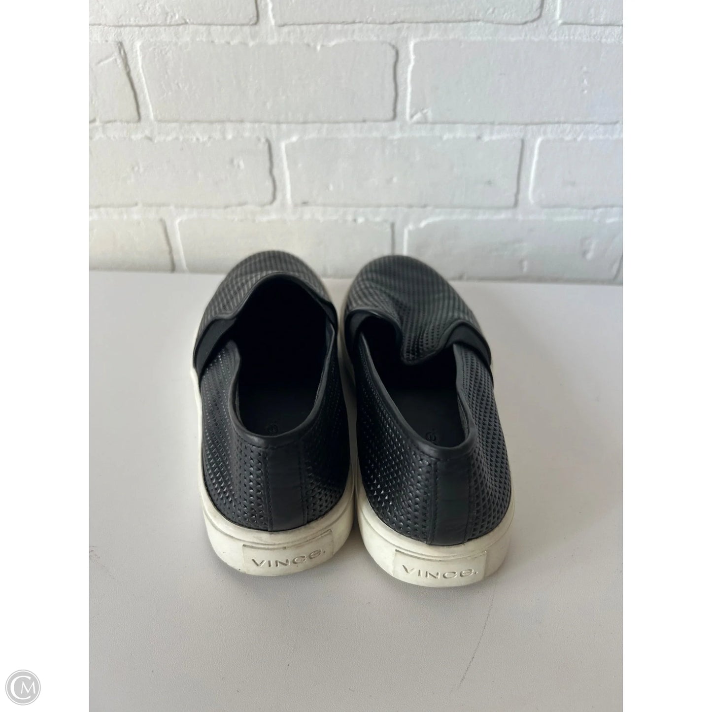 Shoes Flats By Vince In Black & White, Size: 6