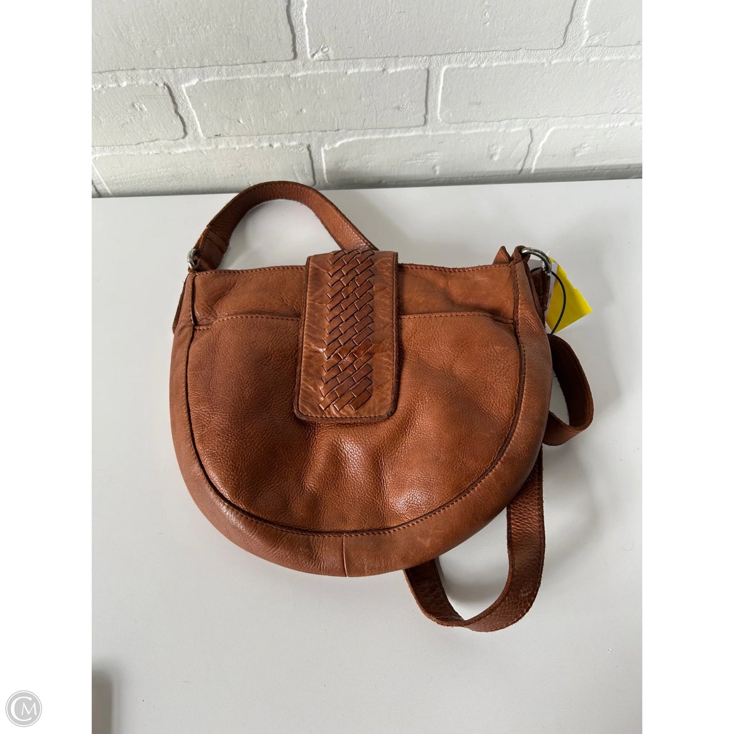 Crossbody Leather By Clothes Mentor, Size: Medium