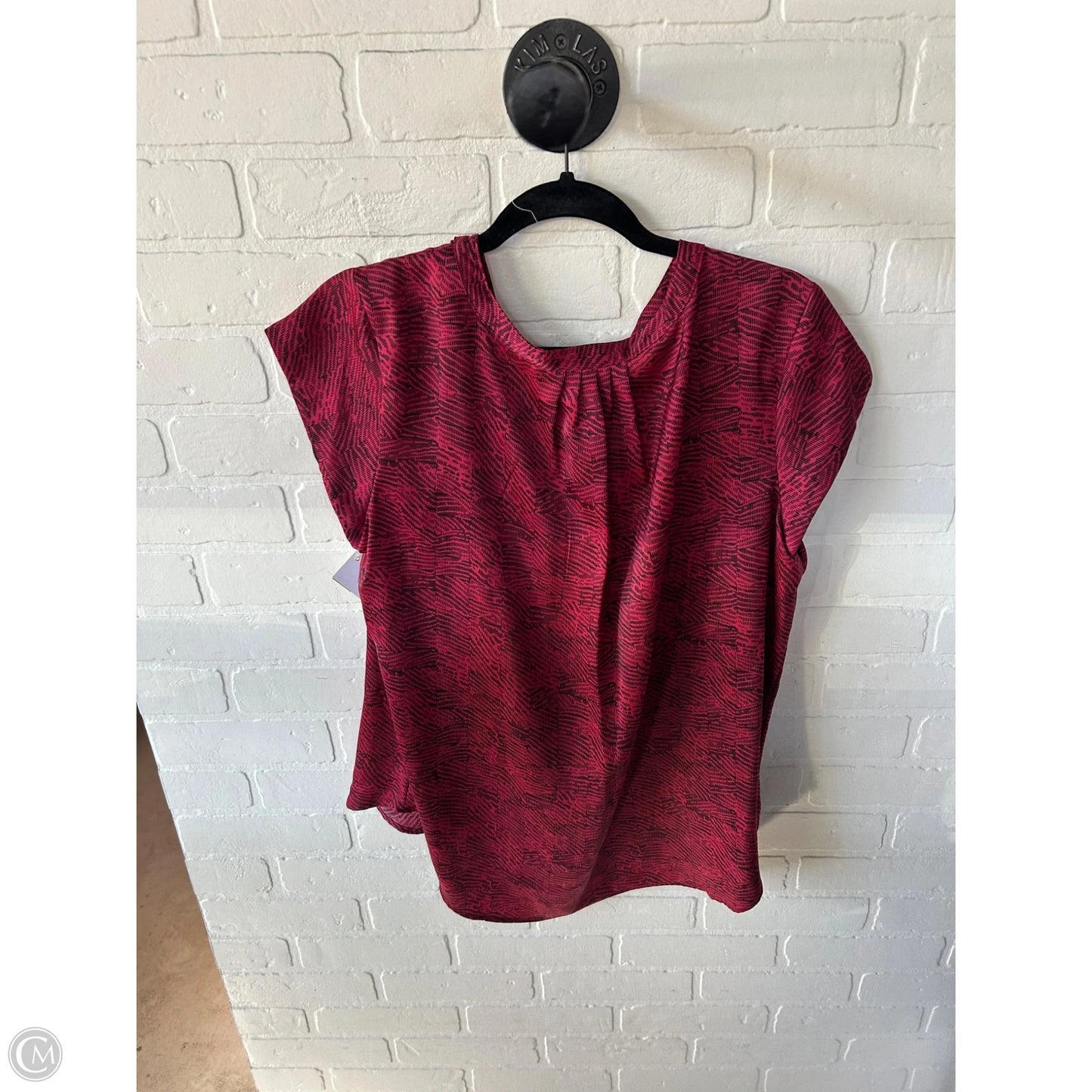 Top Sleeveless By Liz Claiborne In Red, Size: L