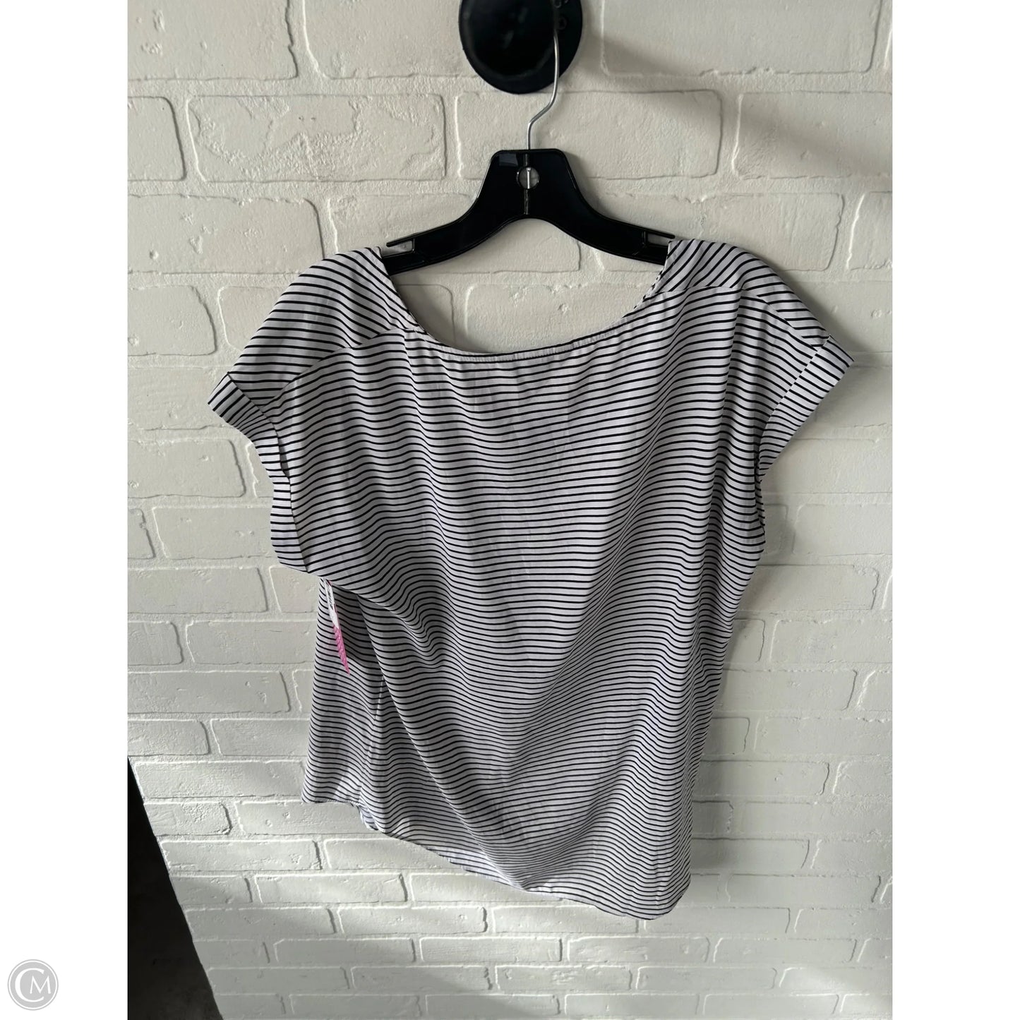 Blouse Sleeveless By Express In Black & White, Size: L