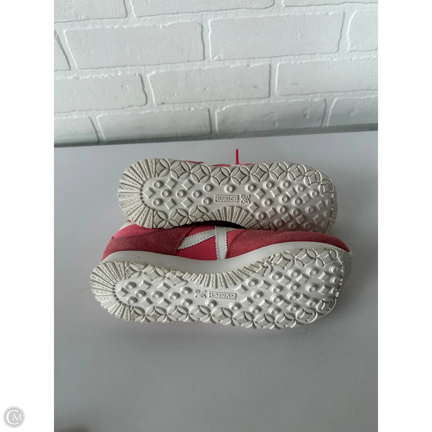 Shoes Athletic By Cme In Pink & White, Size: 7.5