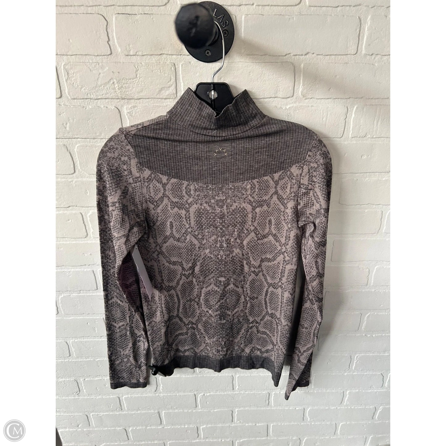 Athletic Top Long Sleeve Collar By Varley In Snakeskin Print, Size: S