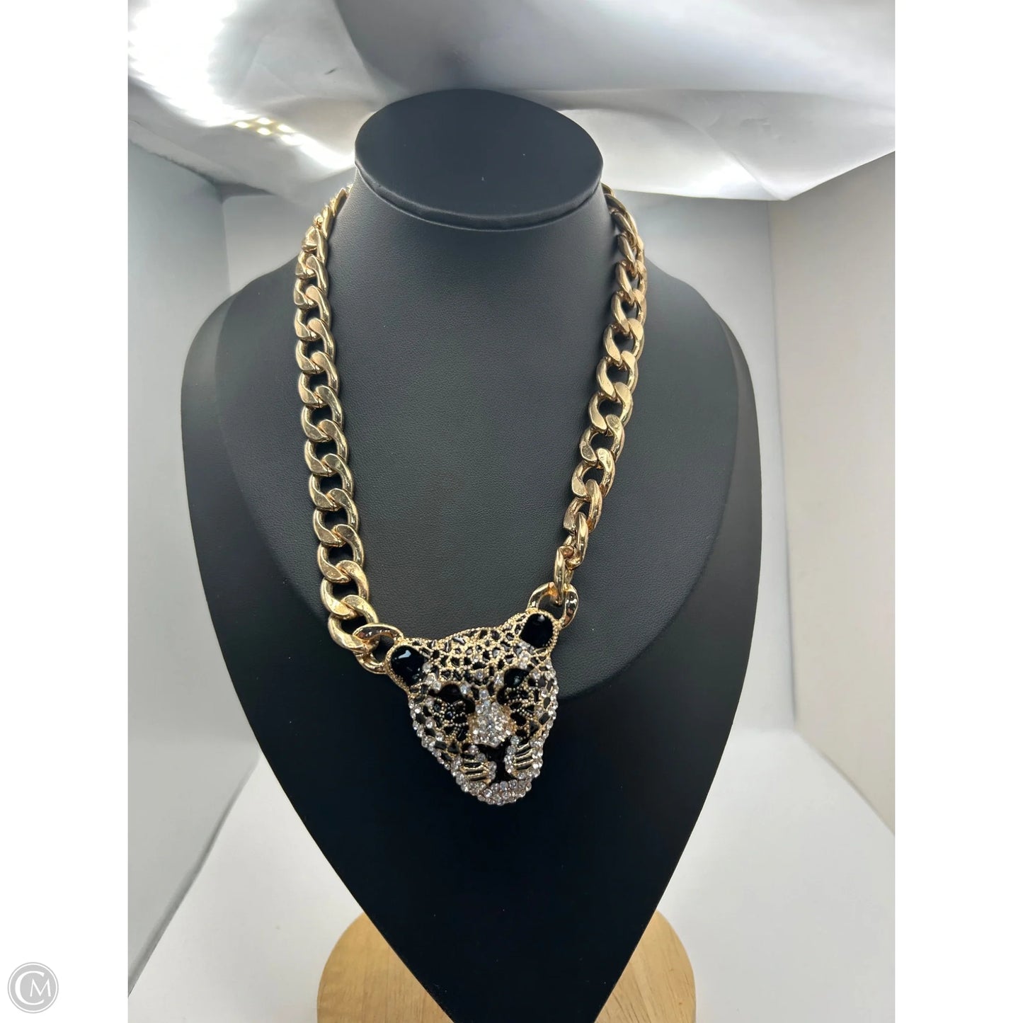 Necklace Pendant By Clothes Mentor