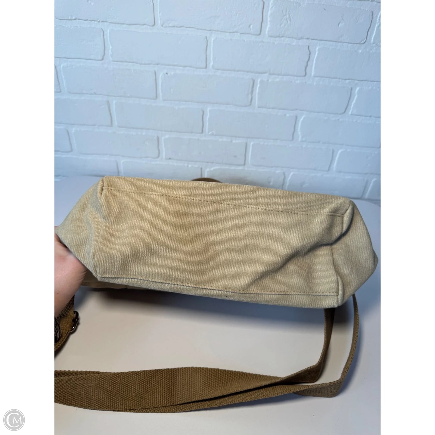 Tote By Clothes Mentor, Size: Medium