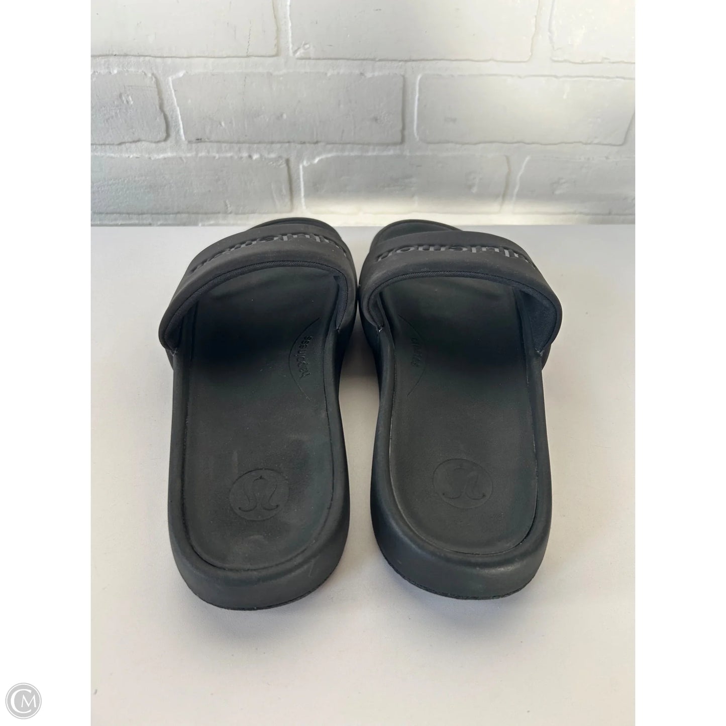 Sandals Flats By Lululemon In Black, Size: 11