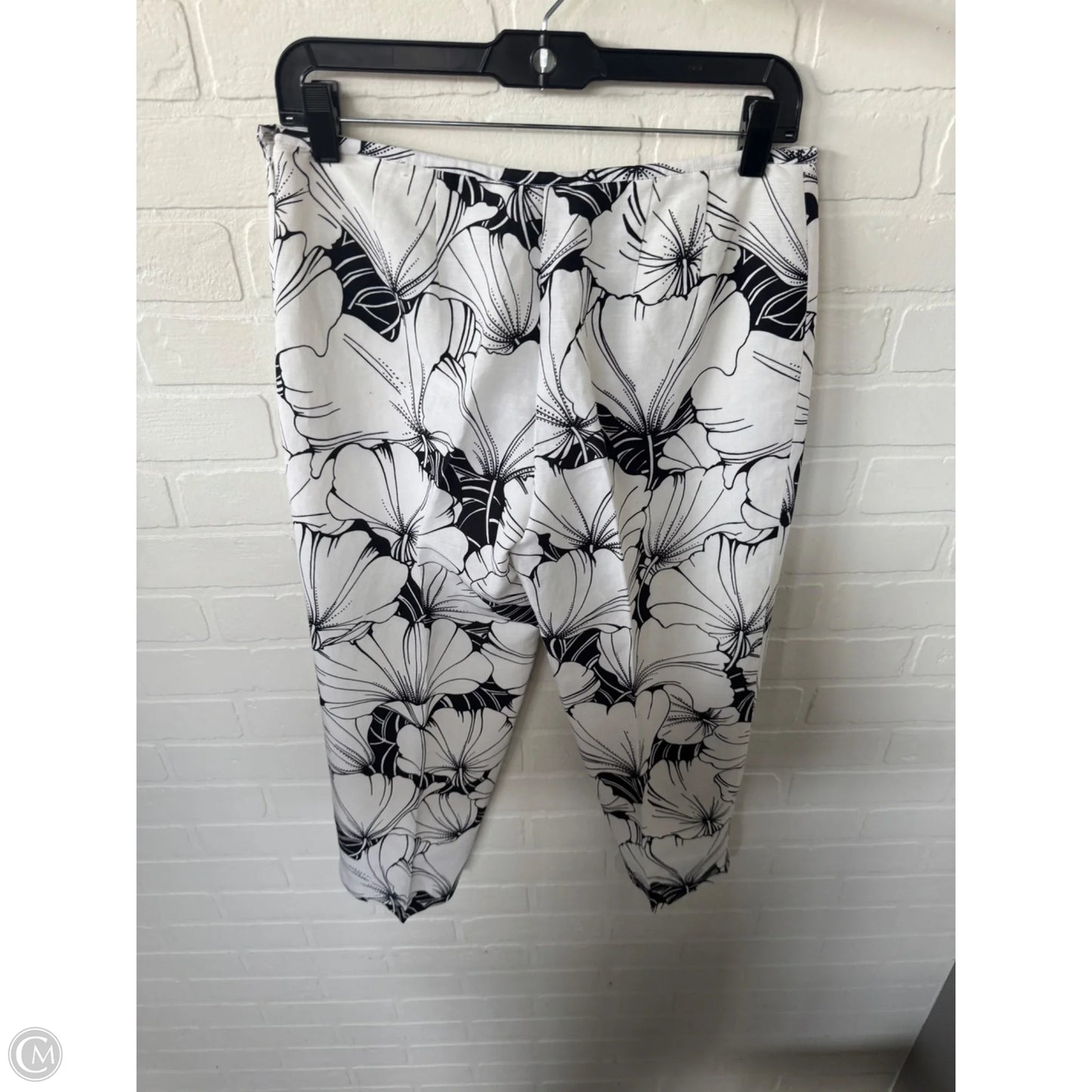Capris By Loft In Black & White, Size: 4p