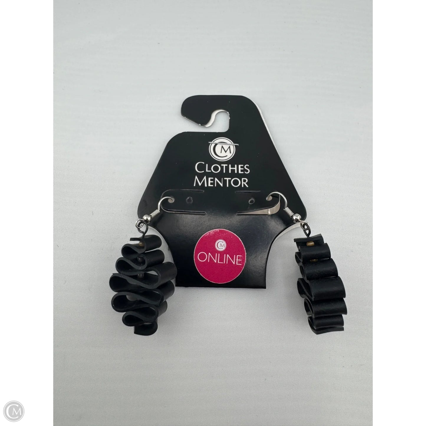 Earrings Dangle/drop By Clothes Mentor