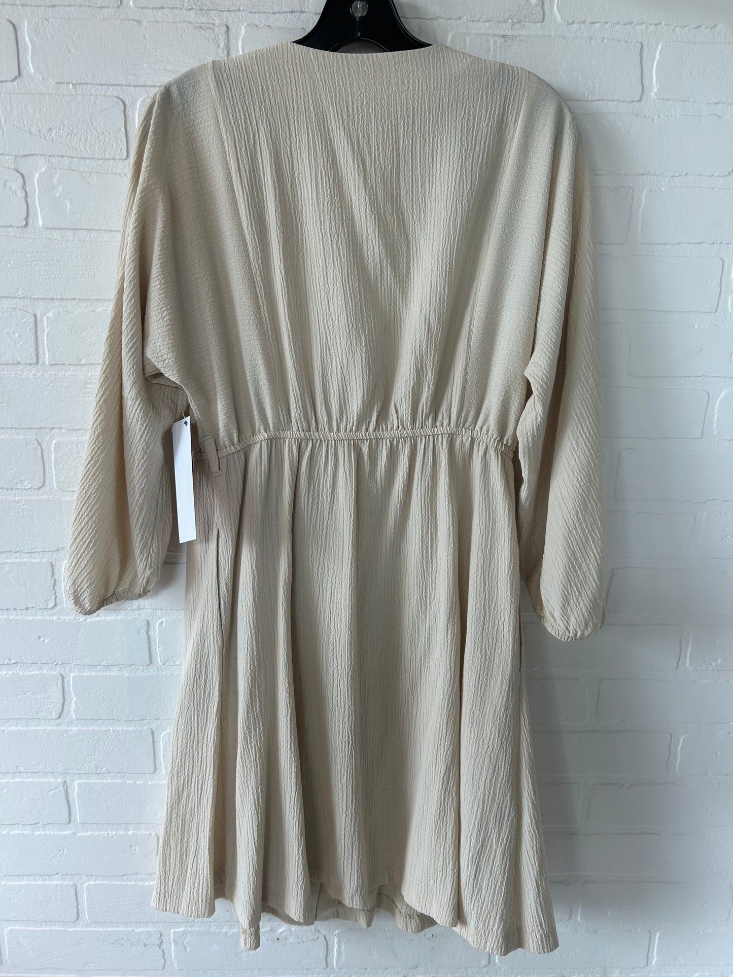 Dress Casual Short By Calvin Klein Size: S