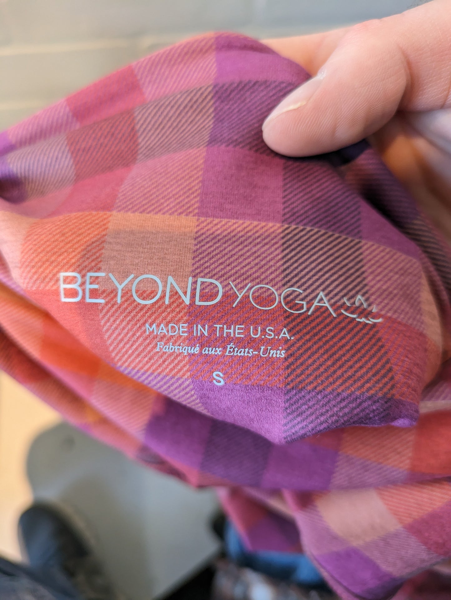 Athletic Leggings By Beyond Yoga Size: 4