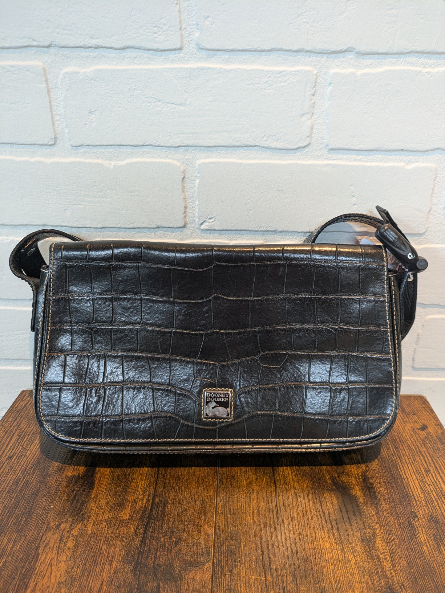 Handbag Designer By Dooney And Bourke, Size: Medium