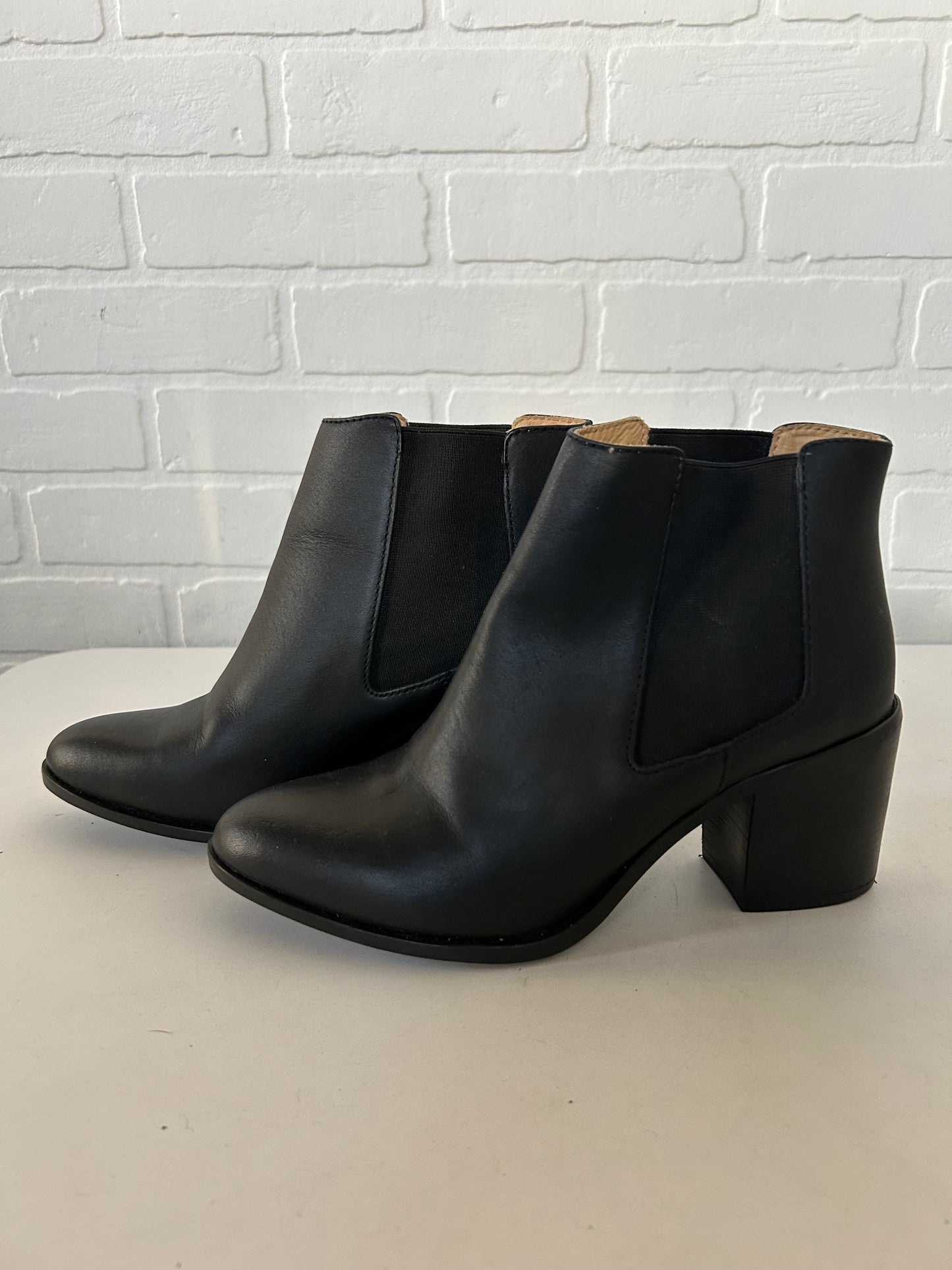 Boots Ankle Heels By NISOLO In Black, Size: 7.5