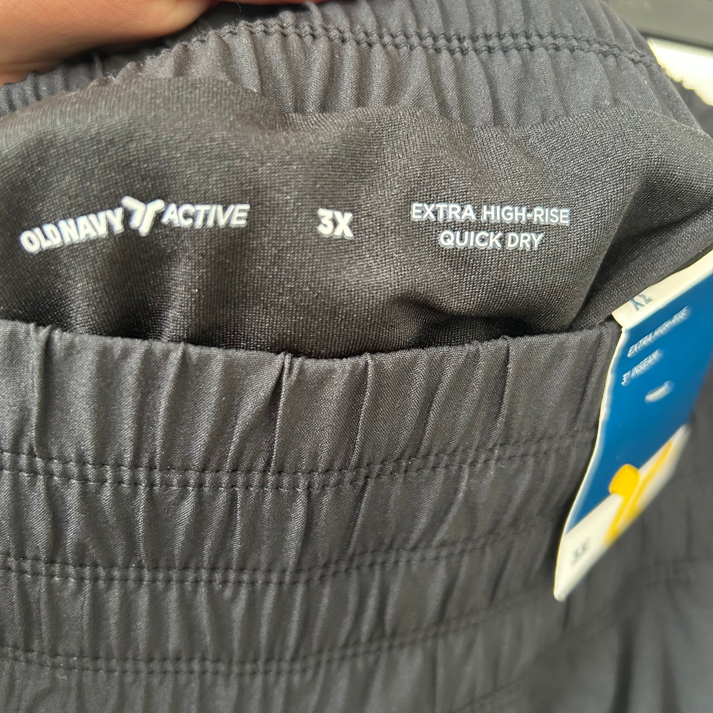 Athletic Shorts By Old Navy In Black, Size: 22