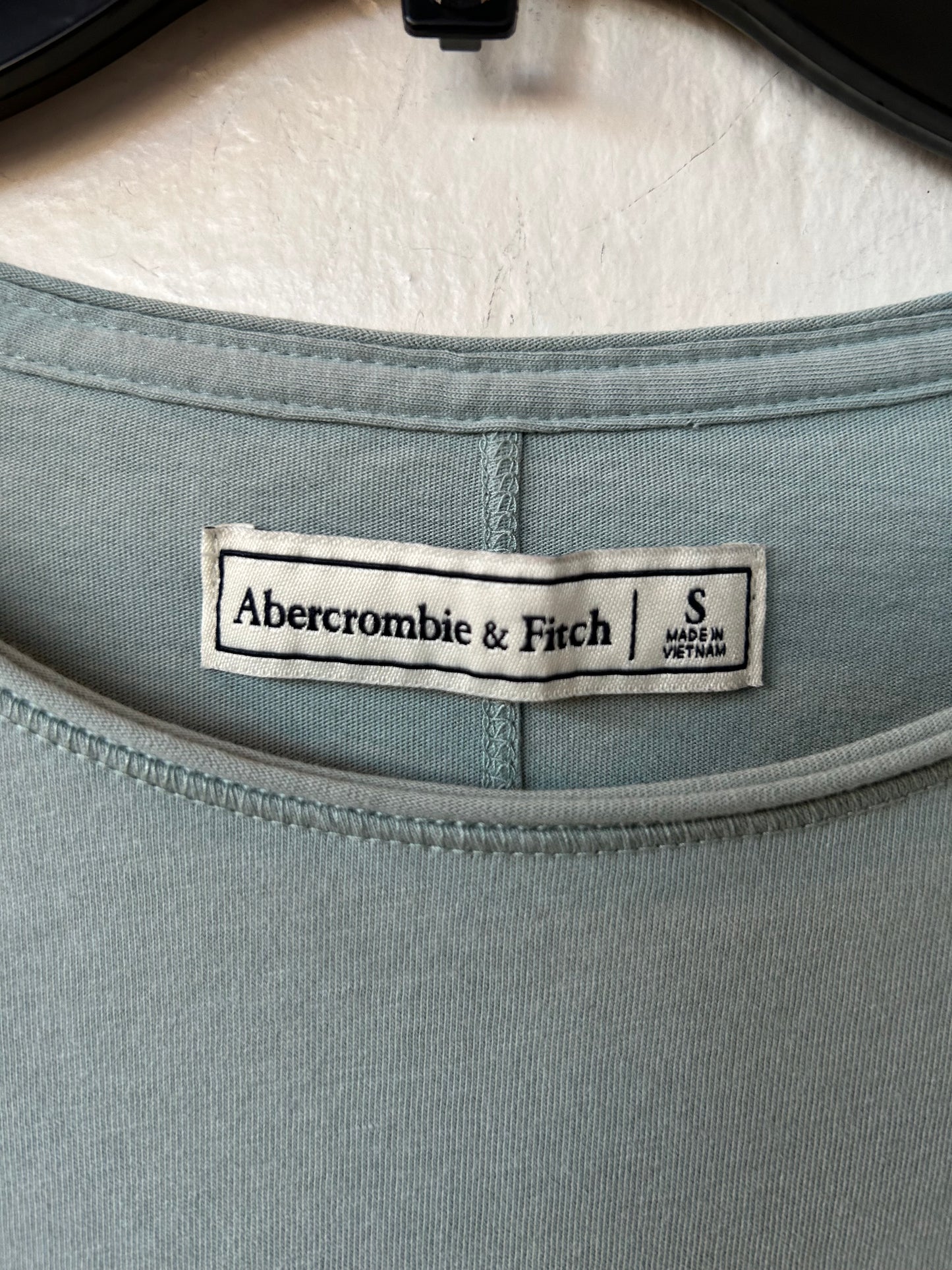 Top Long Sleeve By Abercrombie And Fitch In Blue, Size: S