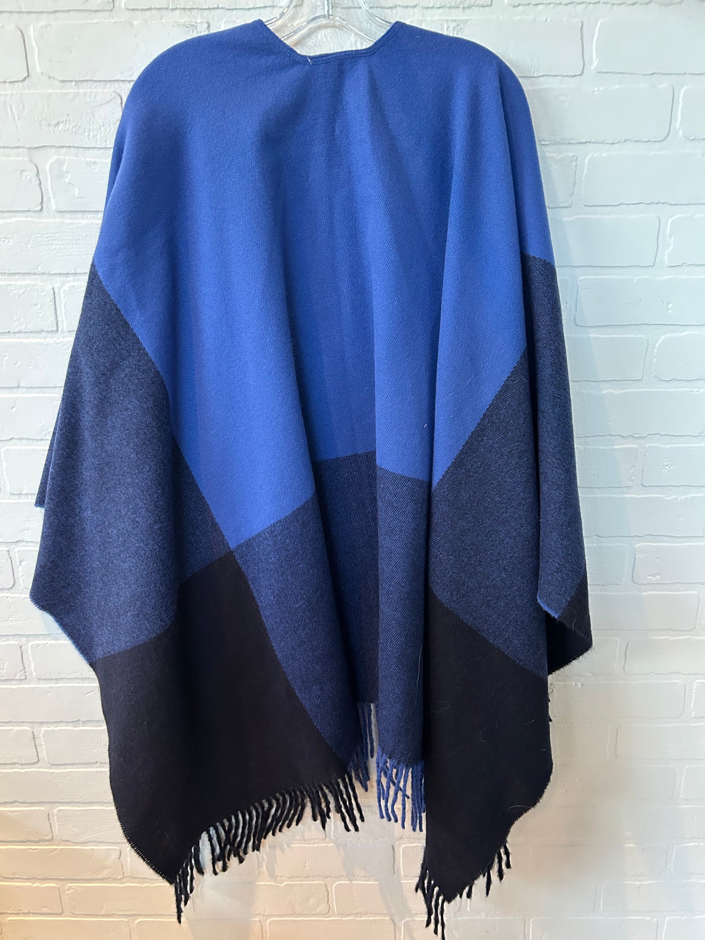 Shawl By Clothes Mentor Size: Osfm