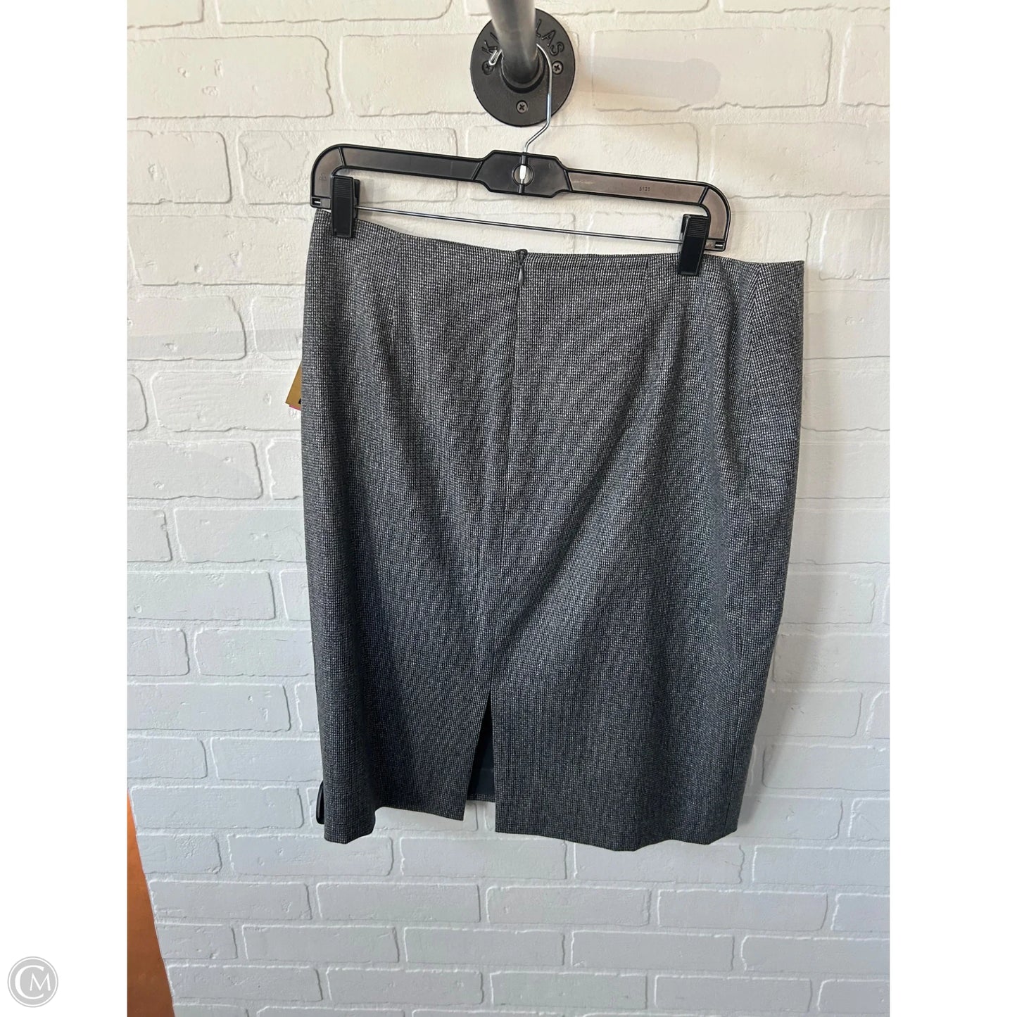 Skirt Designer By Giorgio Armani In Grey, Size: 10