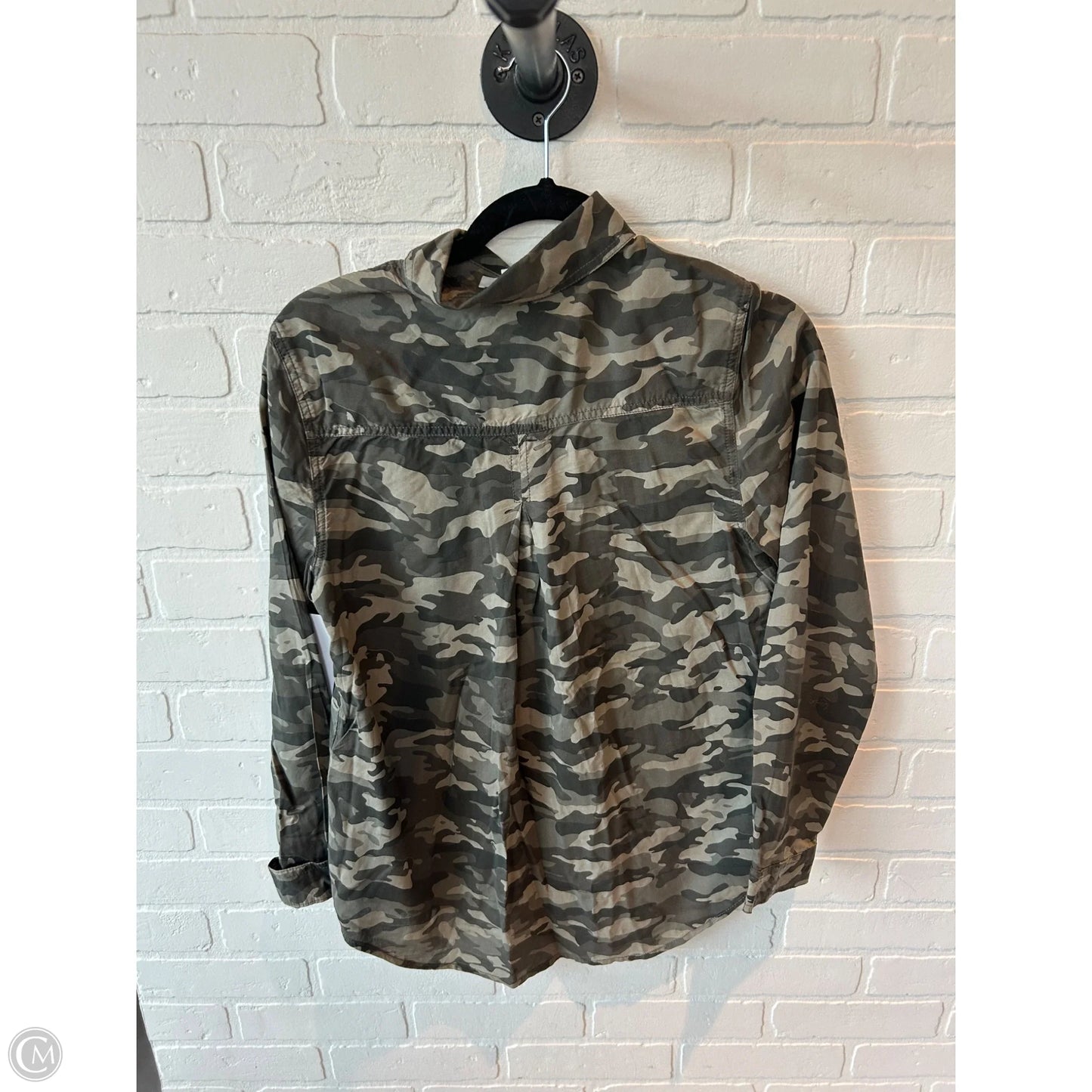 Top Long Sleeve By Beachlunchlounge In Green, Size: M