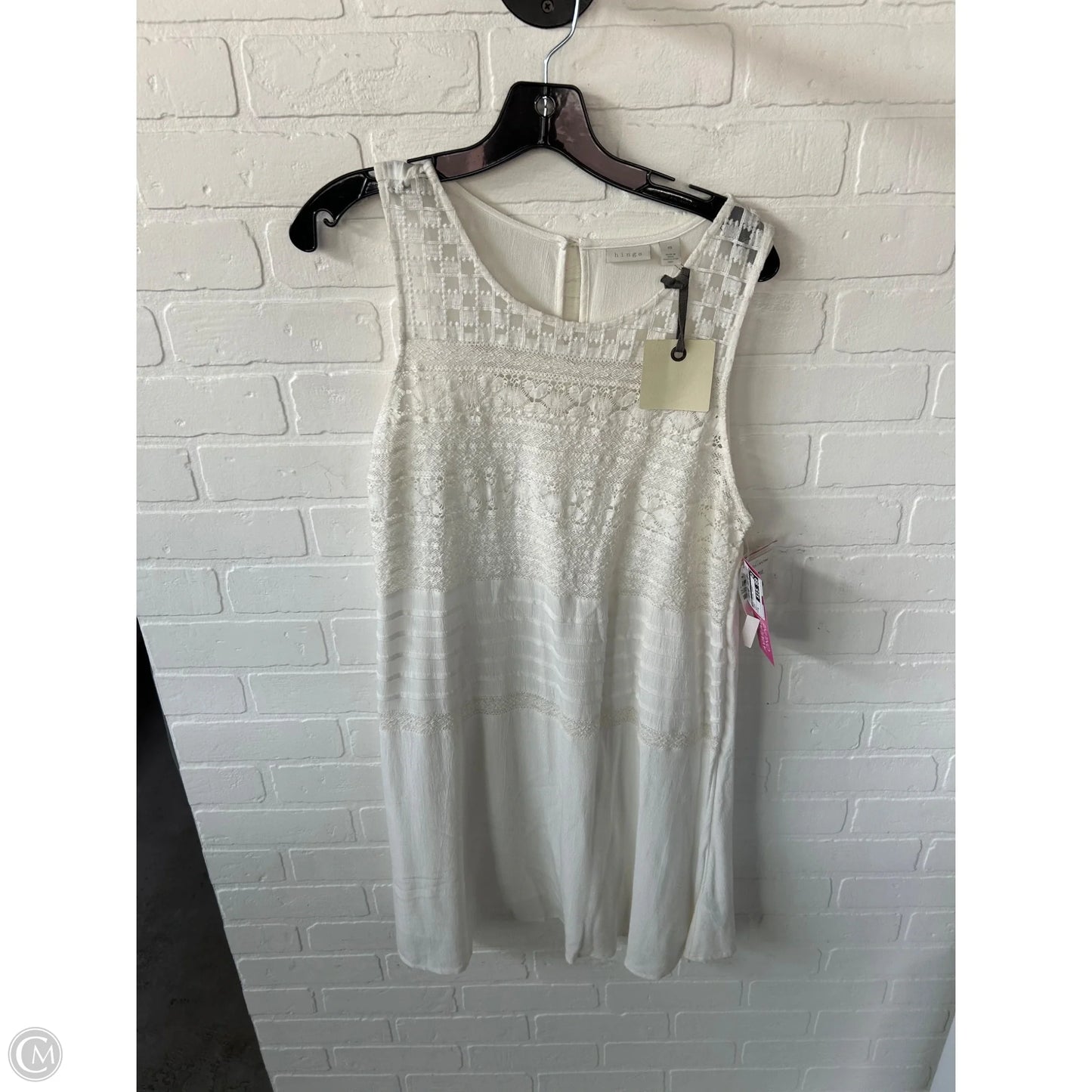Dress Casual Short By Hinge In Cream, Size: M