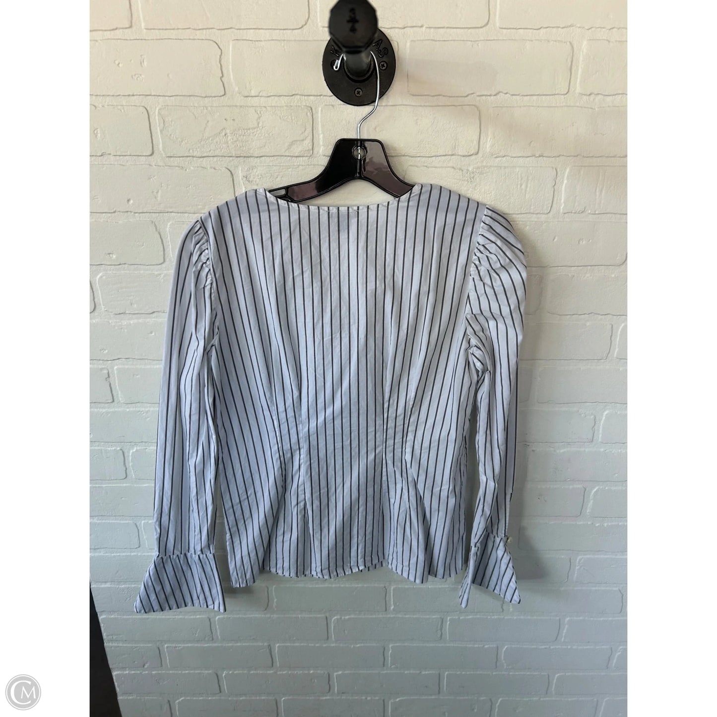 Top Long Sleeve By Ann Taylor In Grey & White, Size: Xs