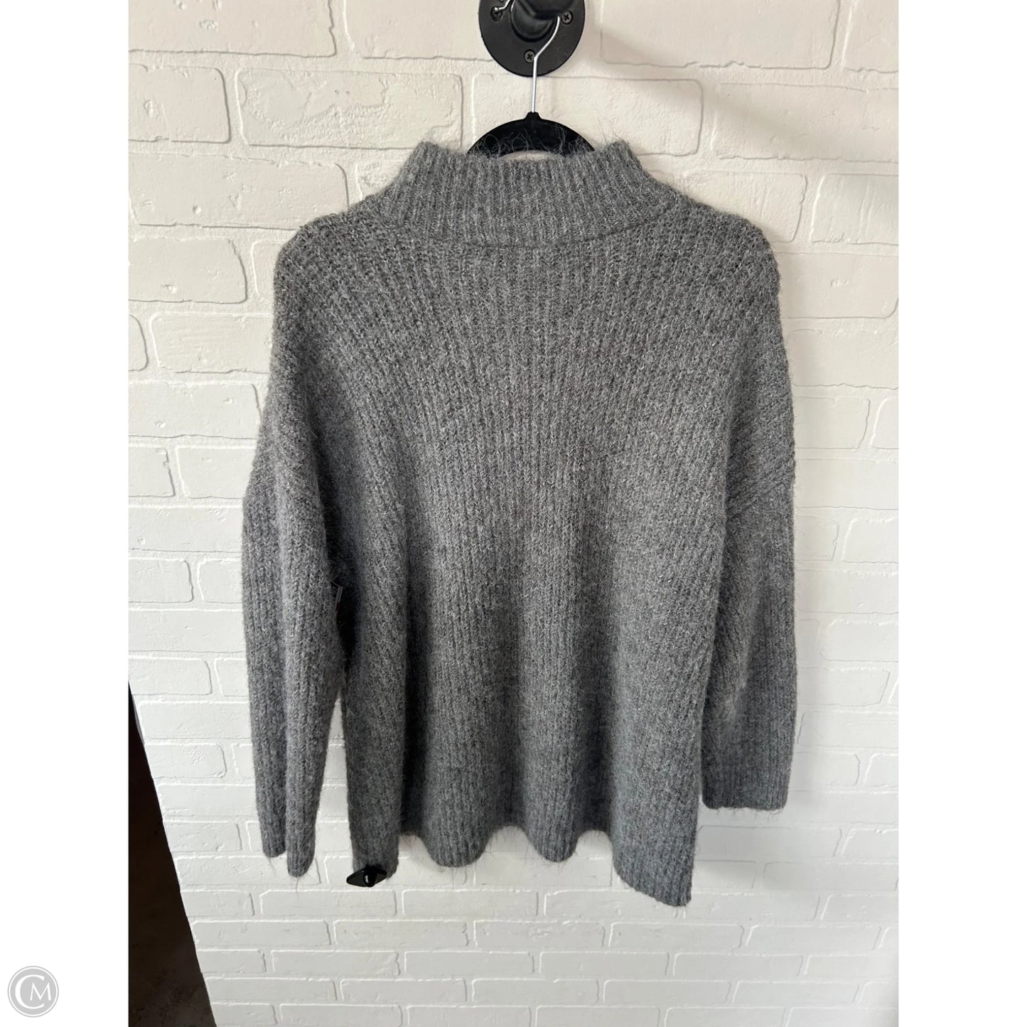 Sweater By Express In Grey, Size: Xl