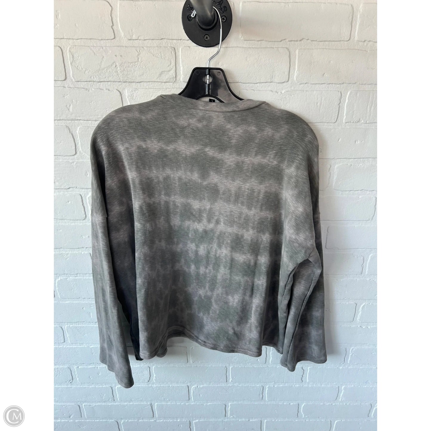 Top Long Sleeve By Olivaceous In Grey, Size: L