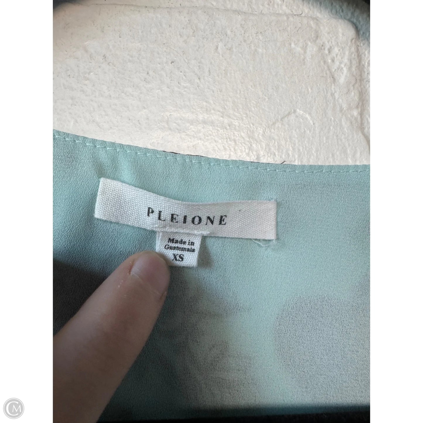 Top Short Sleeve By Pleione In Blue, Size: Xs
