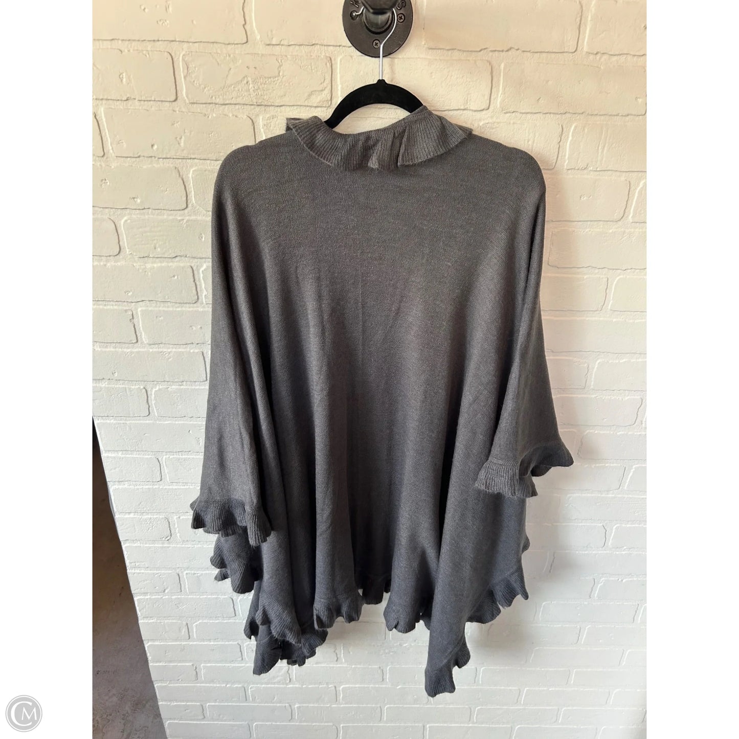 Poncho By Clothes Mentor In Grey, Size: Osfm