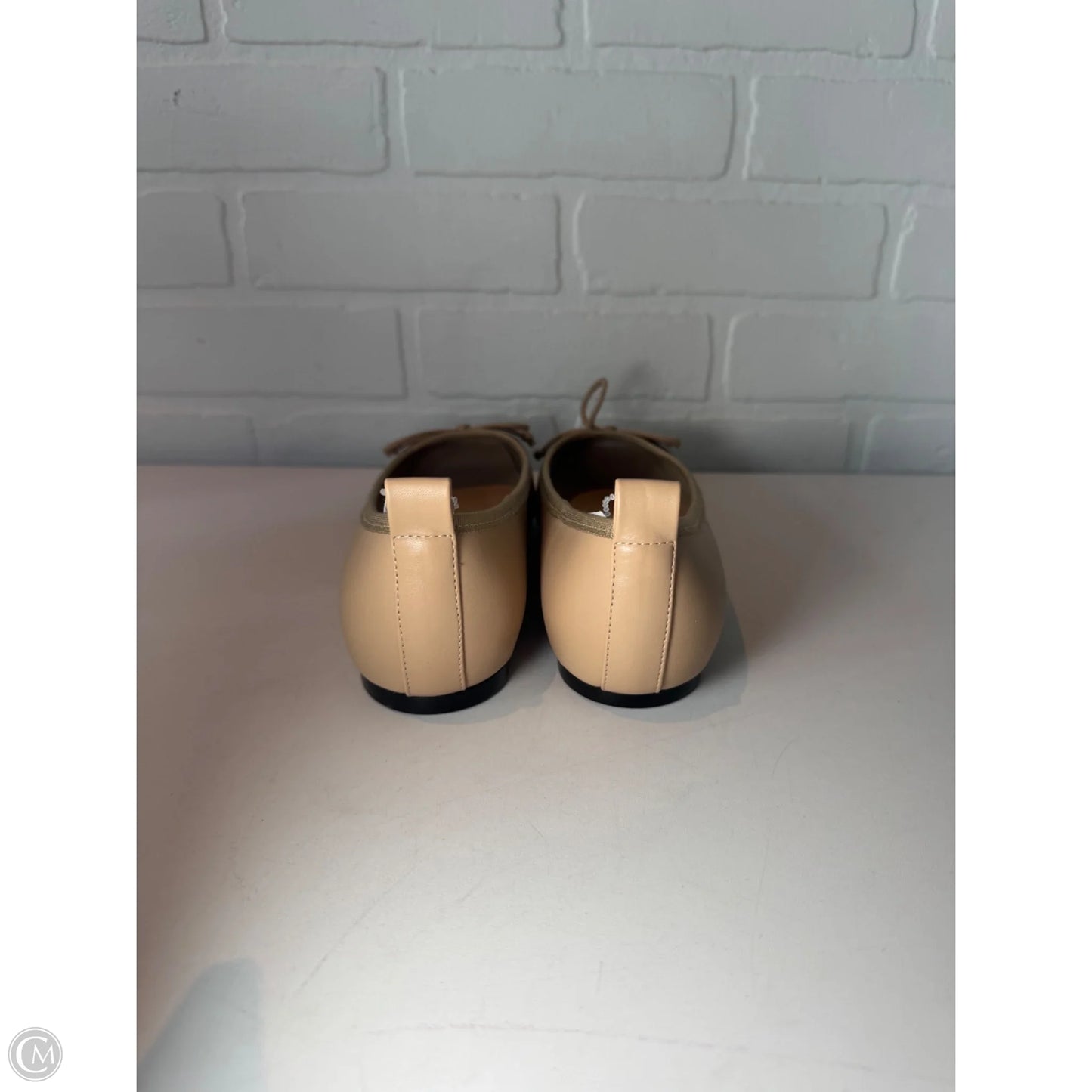 Shoes Flats By Clothes Mentor In Black & Tan, Size: 7.5
