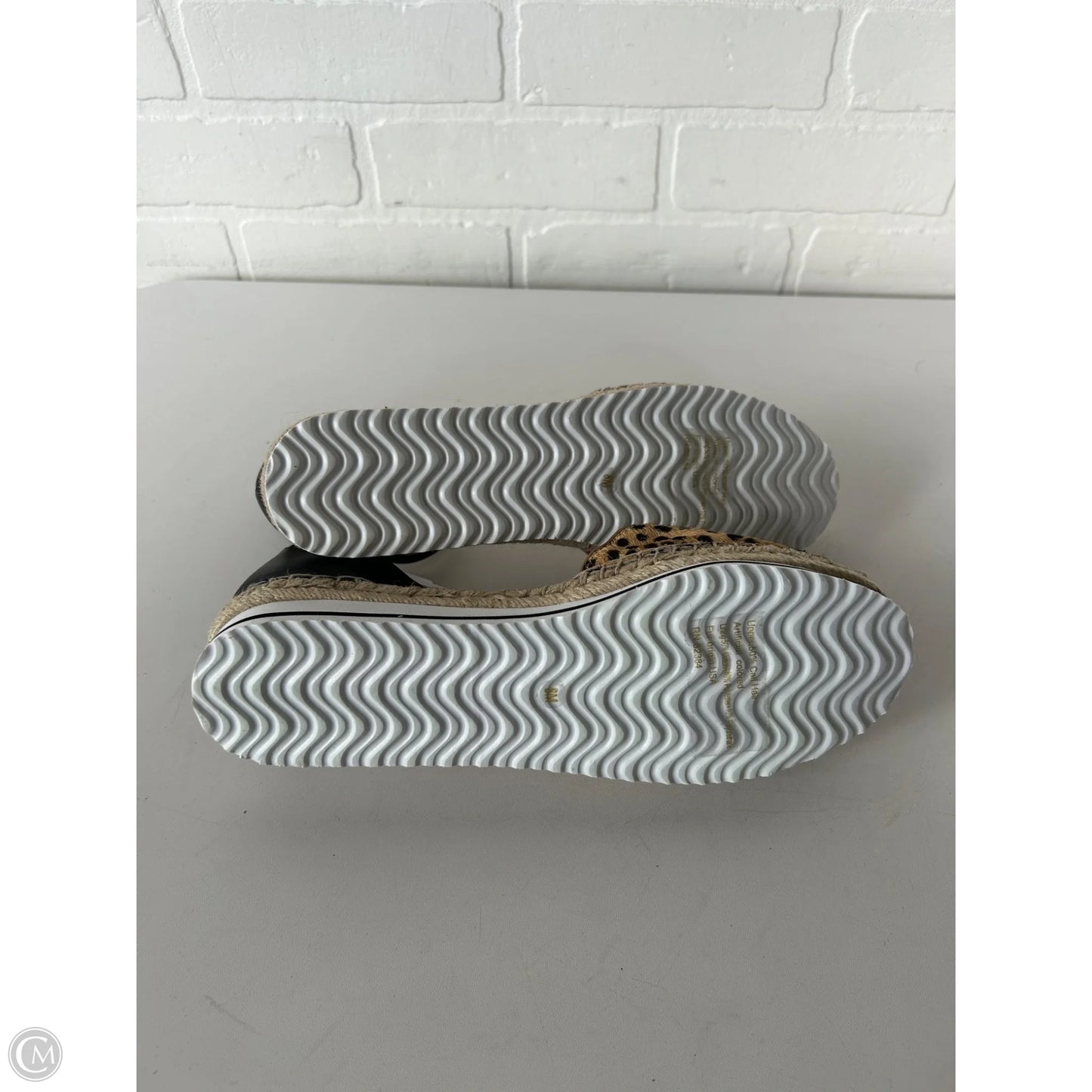 Shoes Flats By Gibson And Latimer In Black & Tan, Size: 8