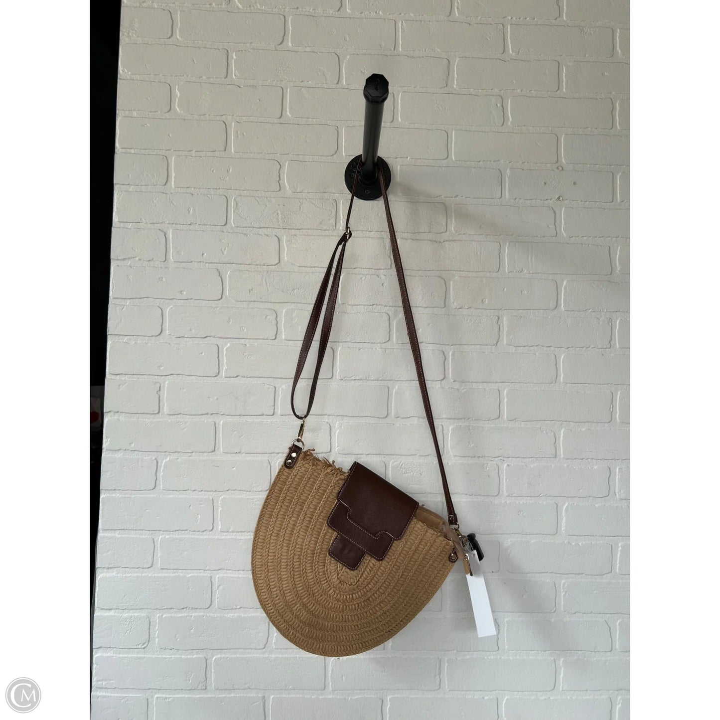 Crossbody By Clothes Mentor, Size: Medium