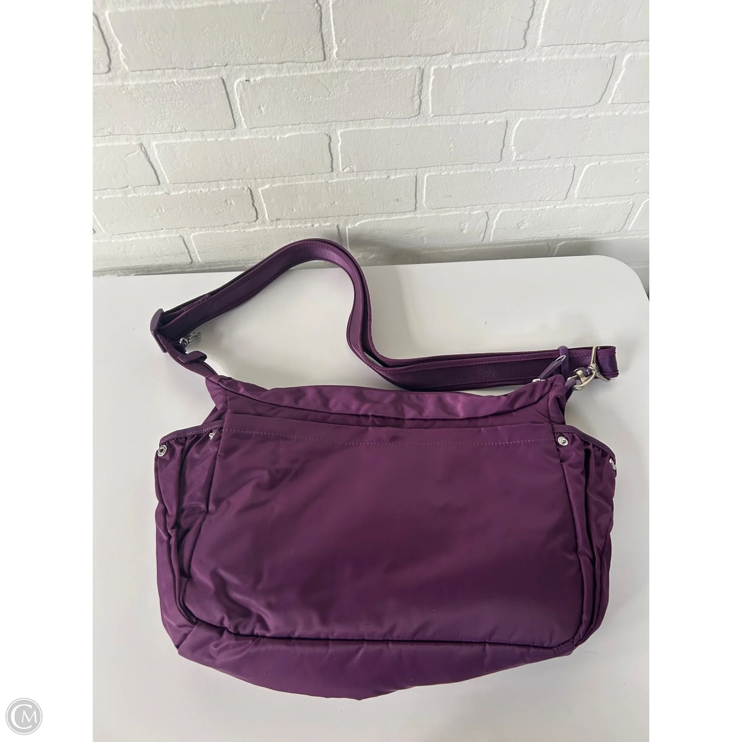 Handbag By Clothes Mentor, Size: Medium