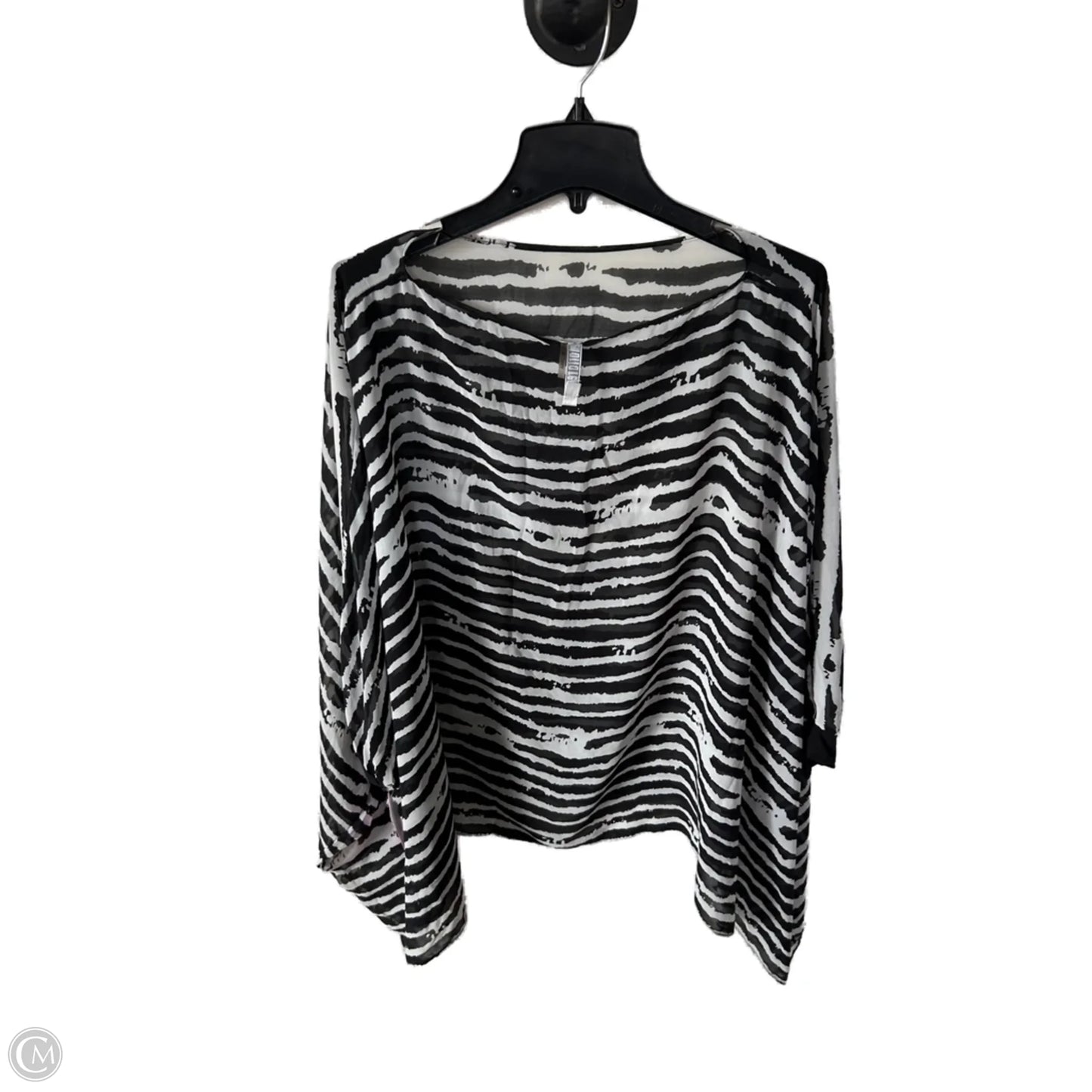 Top Short Sleeve By Monoreno In Black & White, Size: L