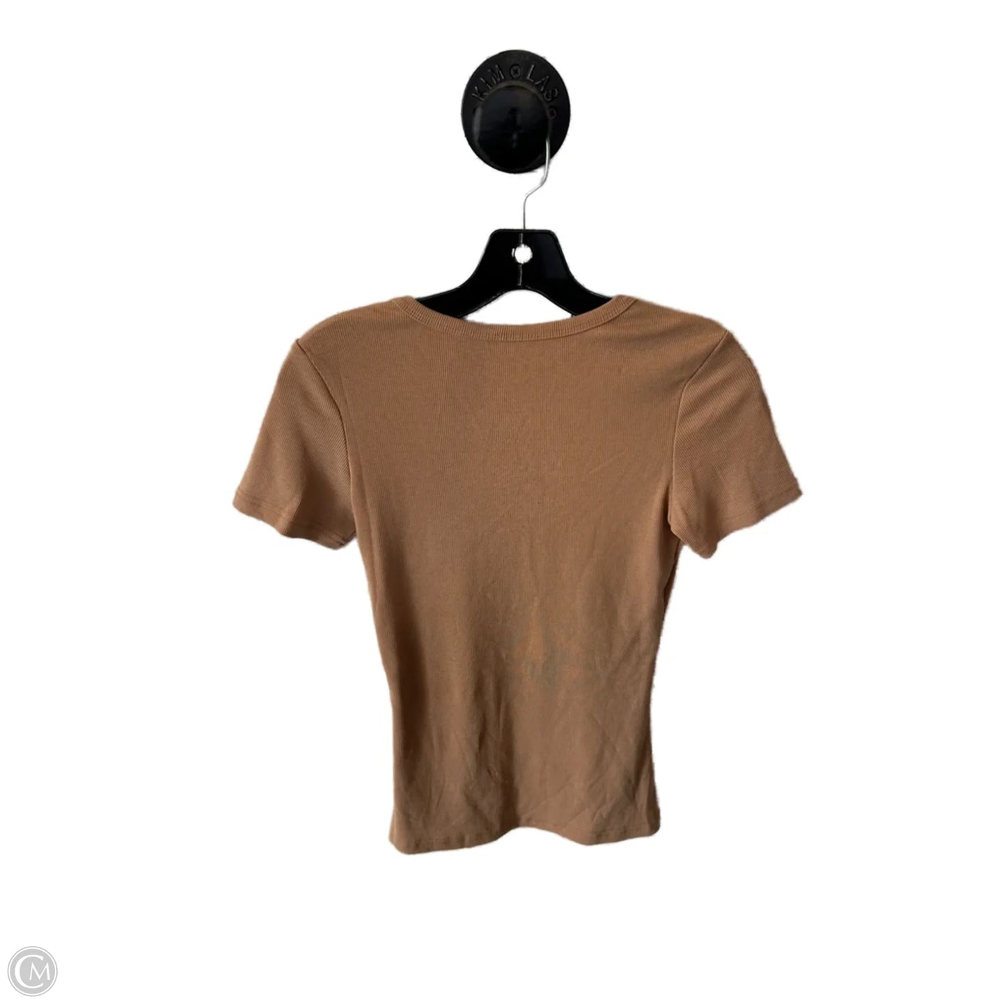Top Short Sleeve Basic By Clothes Mentor In Tan, Size: S
