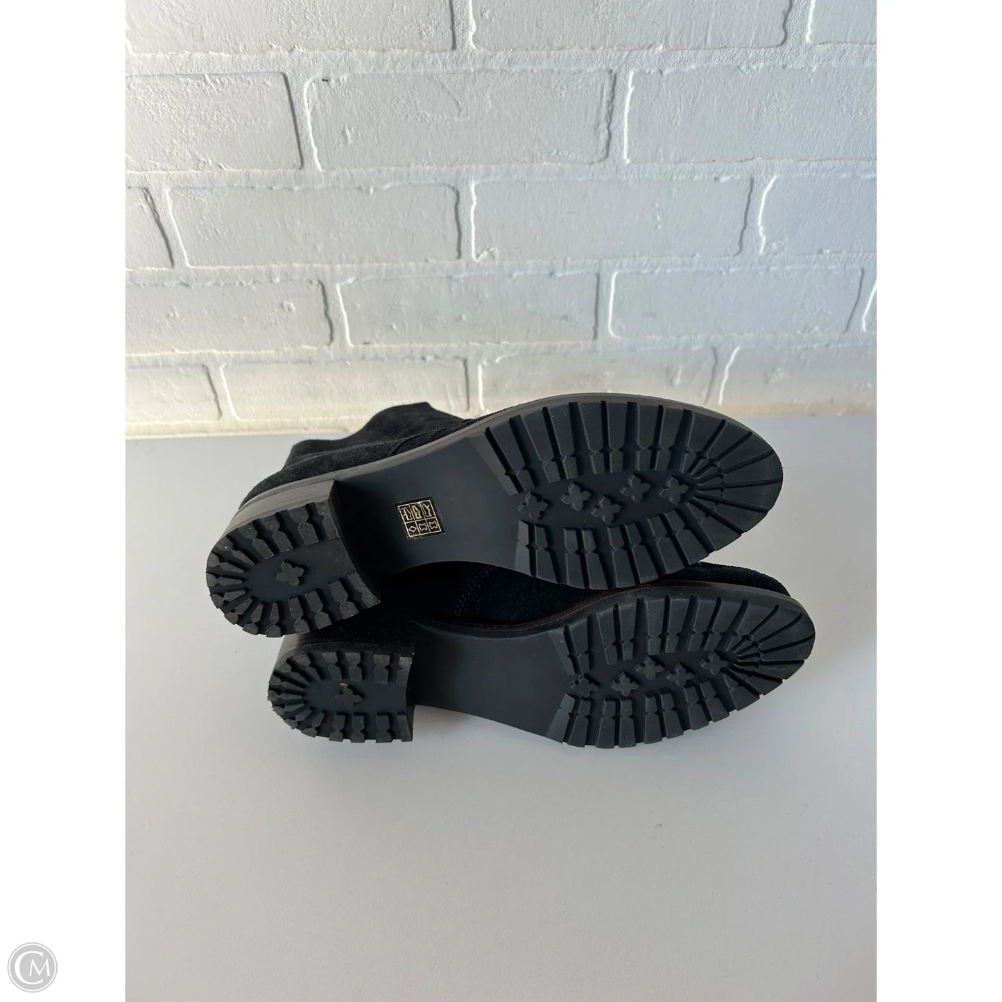 Boots Designer By Stuart Weitzman In Black, Size: 8.5