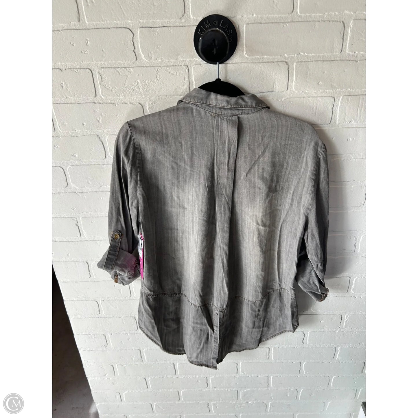 Top Long Sleeve By Velvet Heart In Grey, Size: M