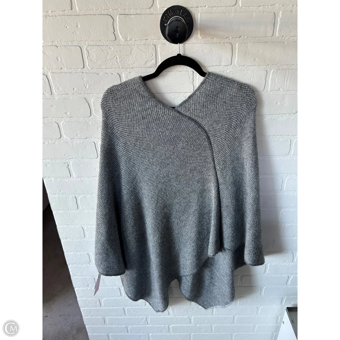 Poncho By Clothes Mentor In Grey, Size: Osfm