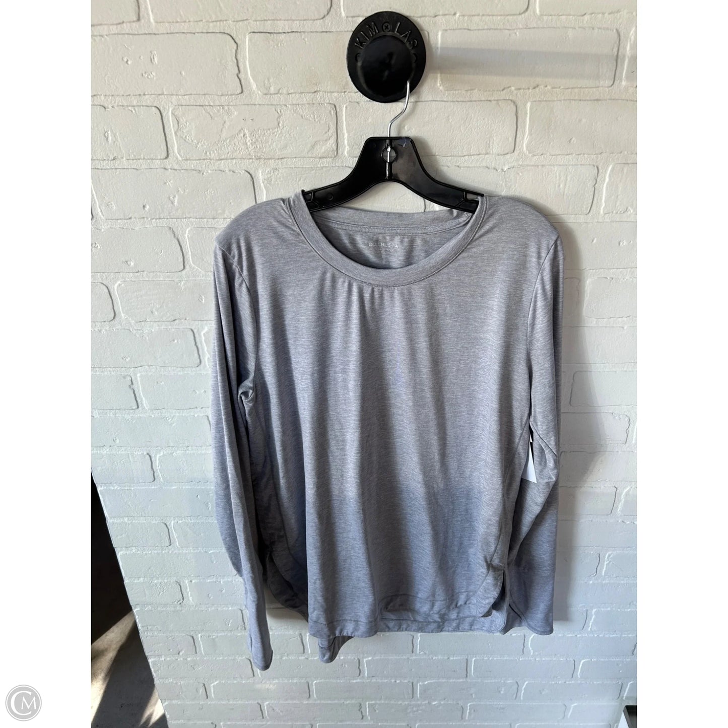 Athletic Top Long Sleeve Crewneck By Athleta In Grey, Size: L