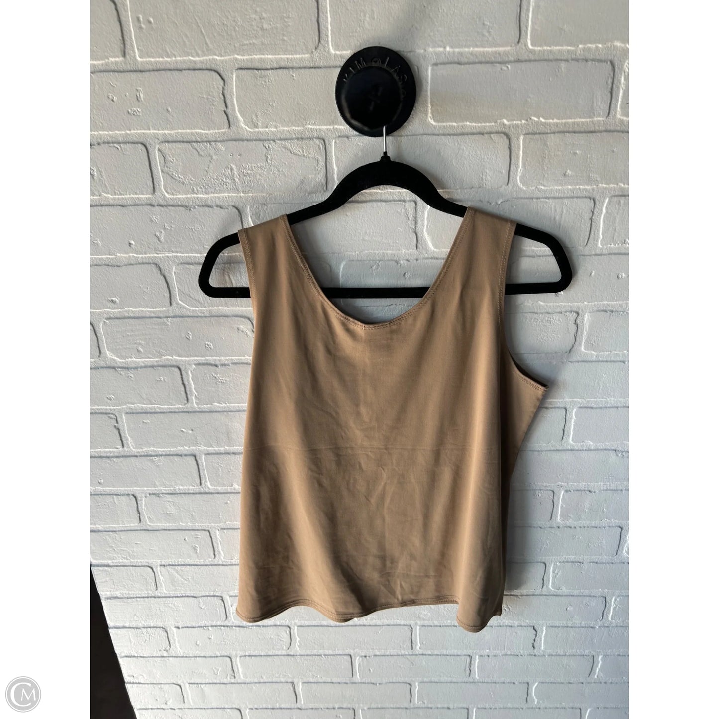 Top Sleeveless Basic By Chicos In Tan, Size: L