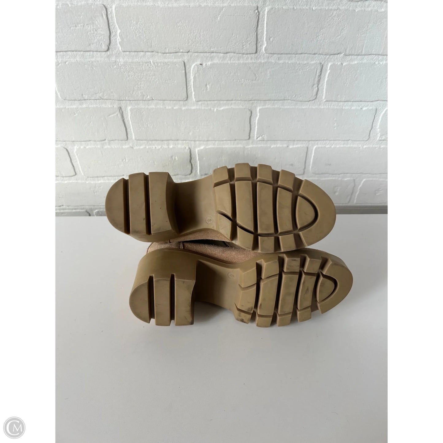 Boots Ankle Heels By Cmc In Tan, Size: 8