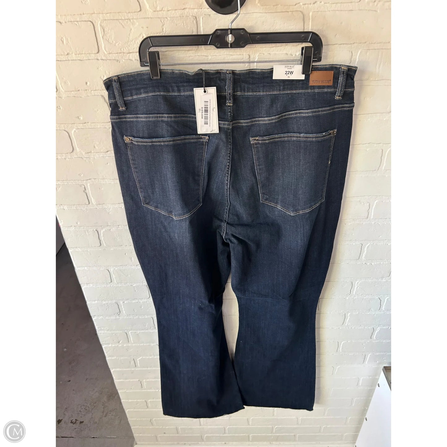 Jeans Flared By Judy Blue In Blue Denim, Size: 22